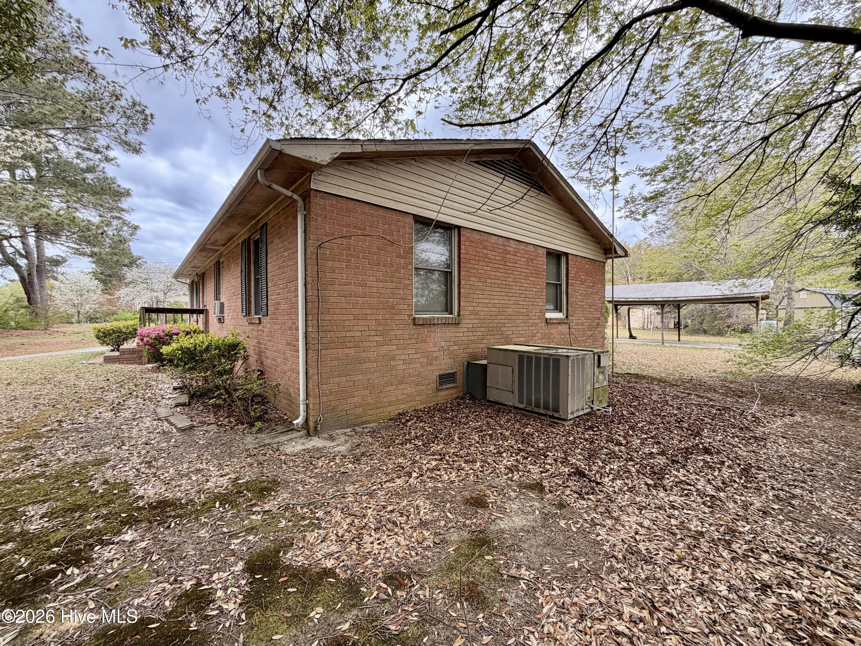 204 Easterling Street Property Photo 4