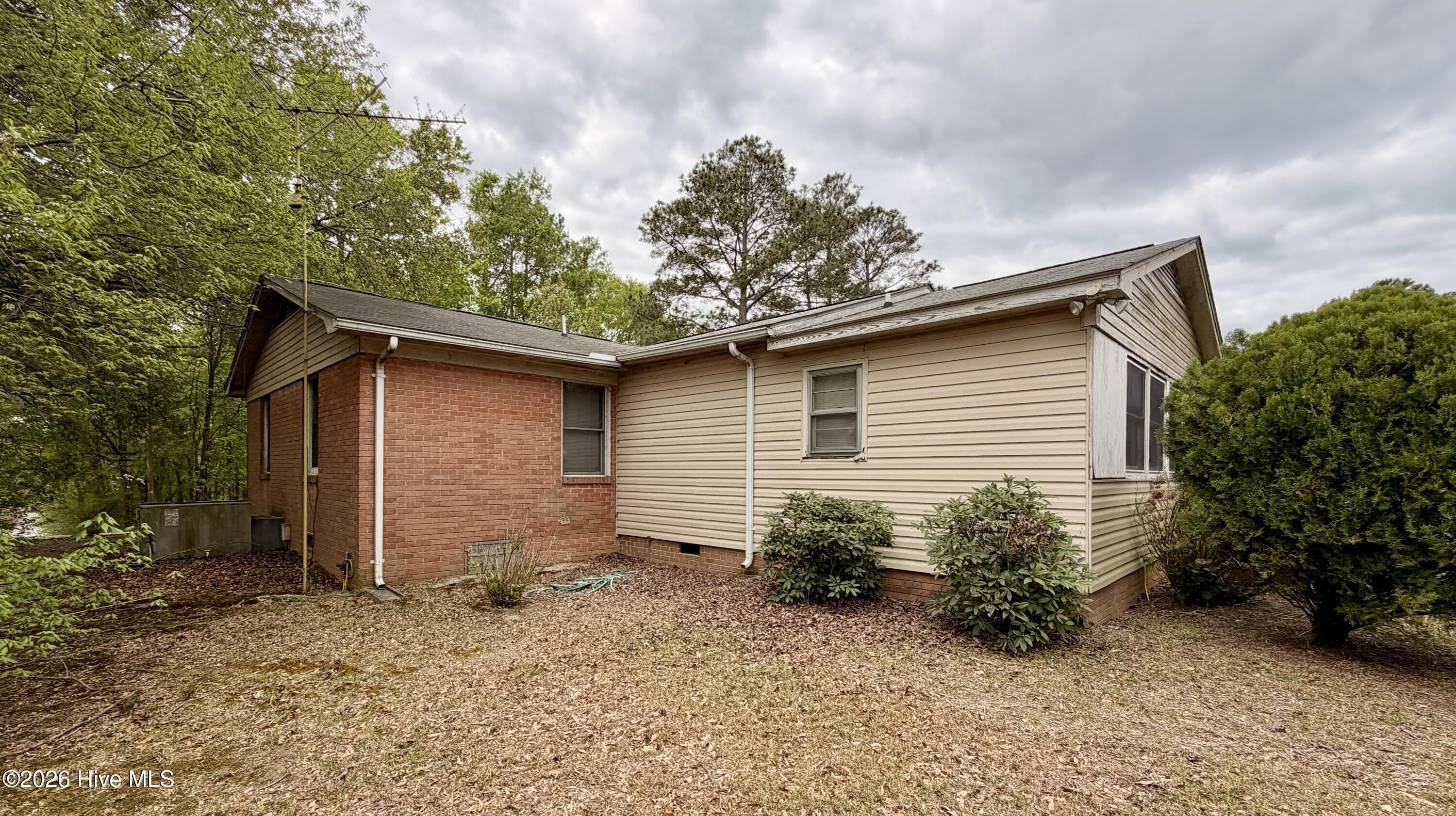 204 Easterling Street Property Photo 5
