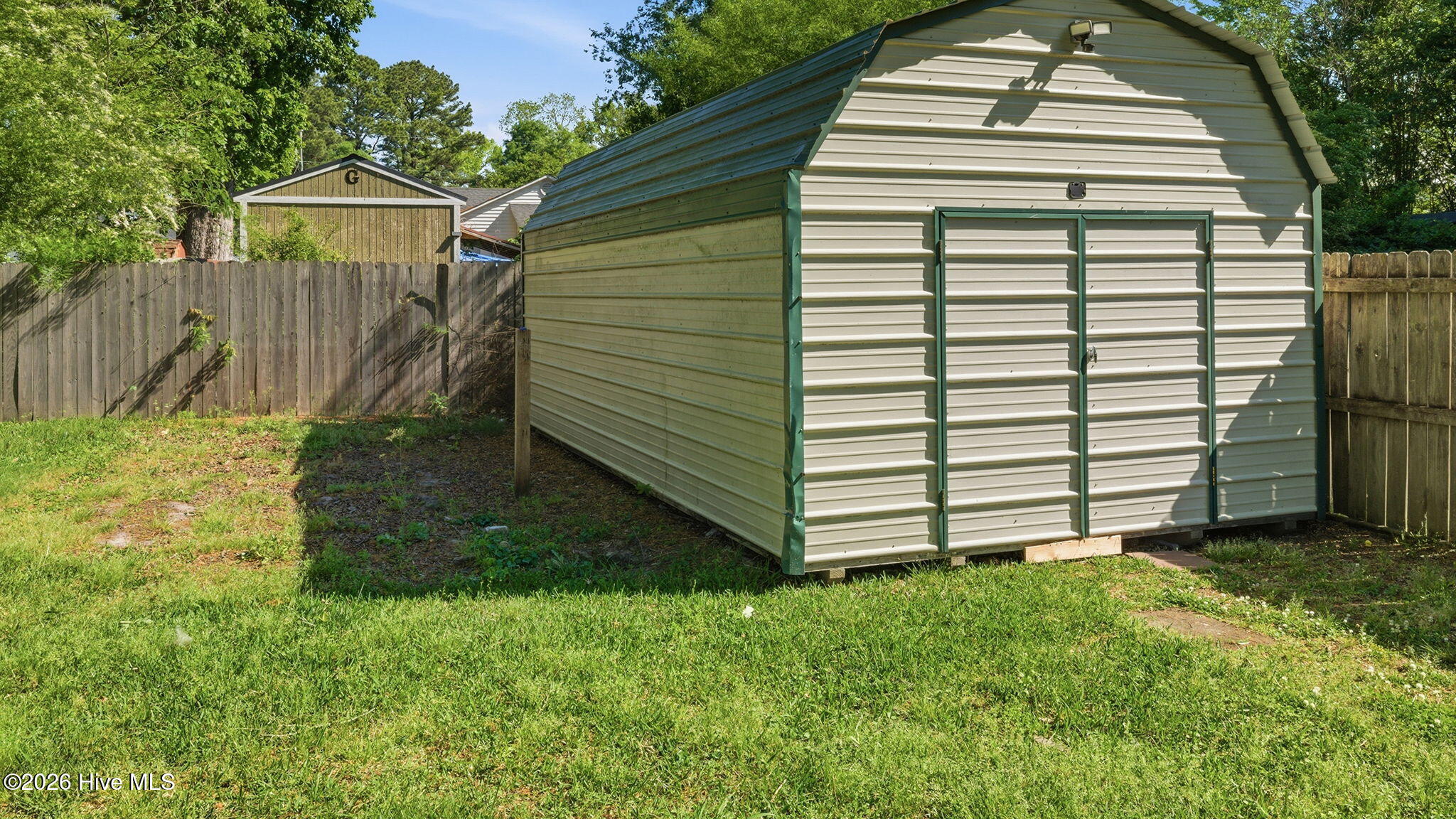 465 Third Street Property Photo 8