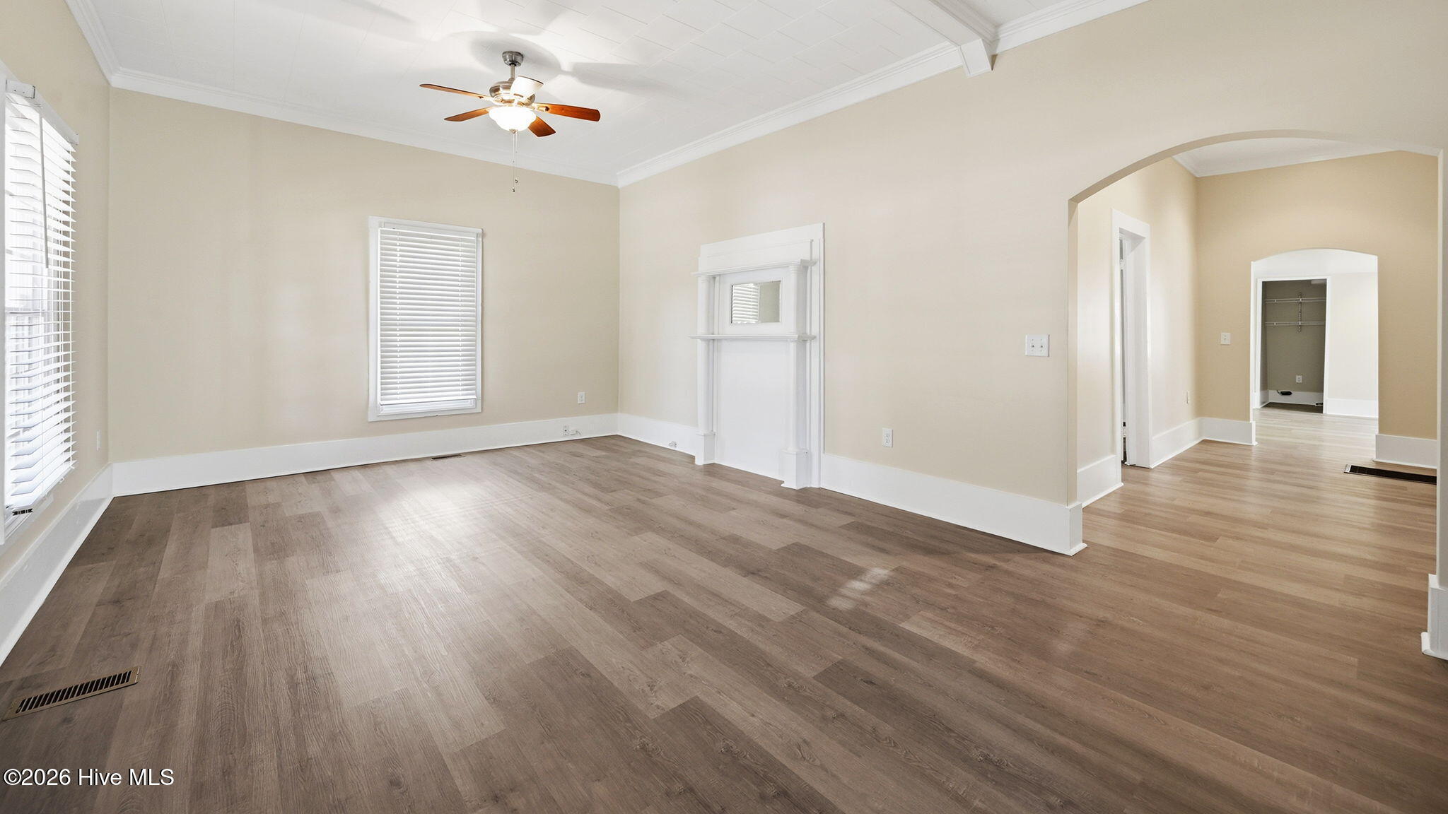 465 Third Street Property Photo 13