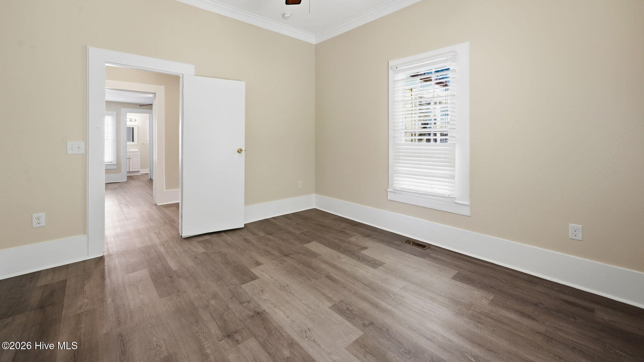 465 Third Street Property Photo 24