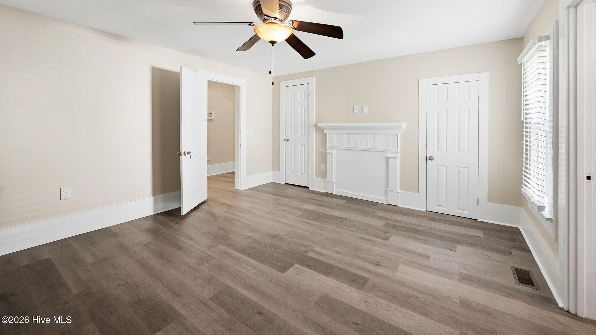 465 Third Street Property Photo 27