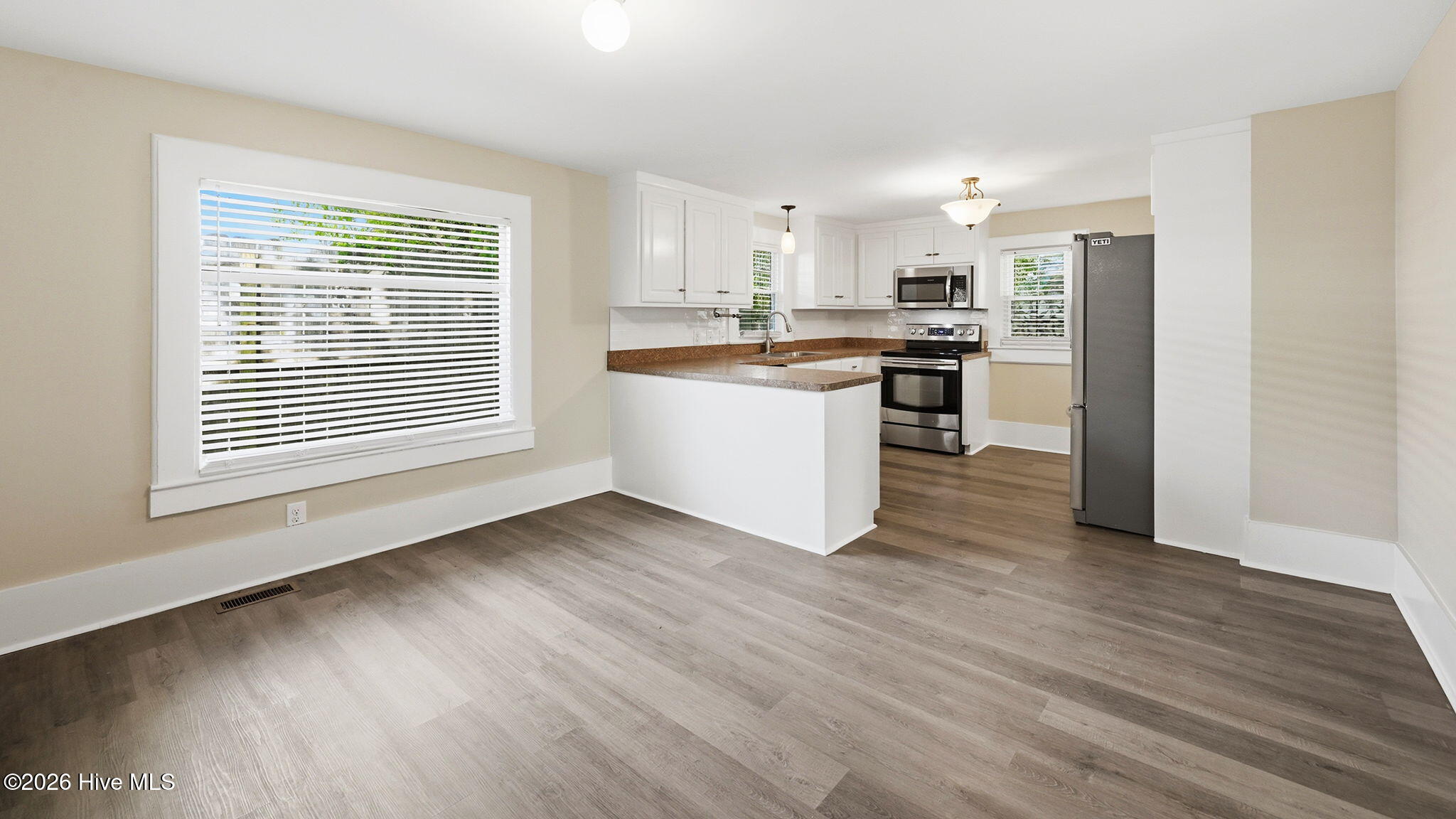 465 Third Street Property Photo 34