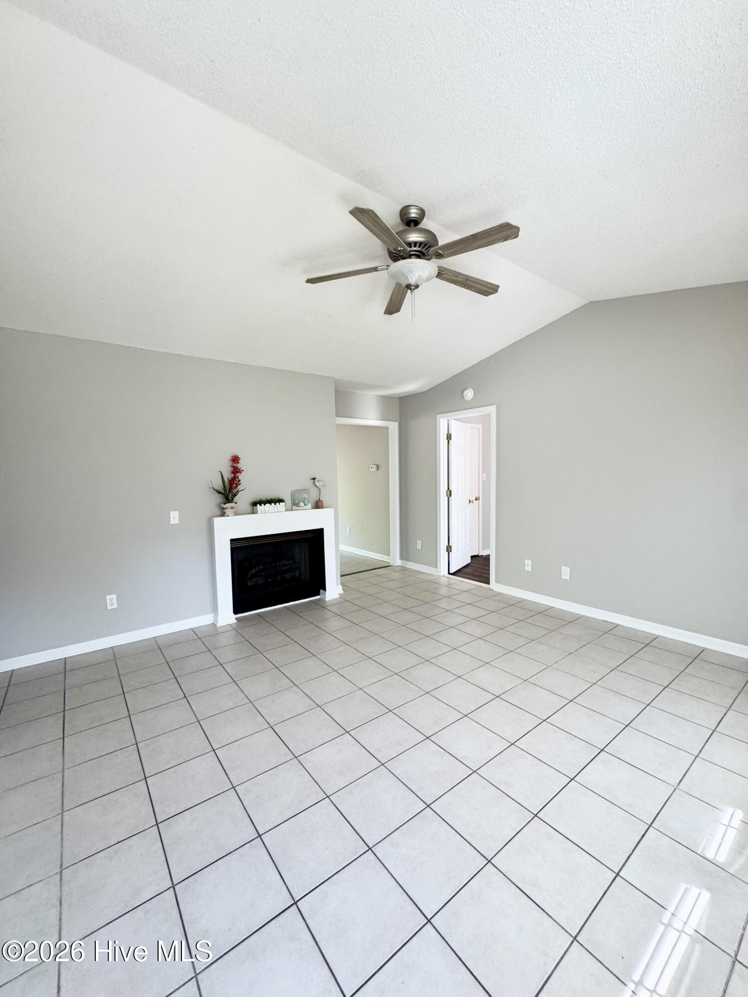 209 Chokecherry S Property Photo 3