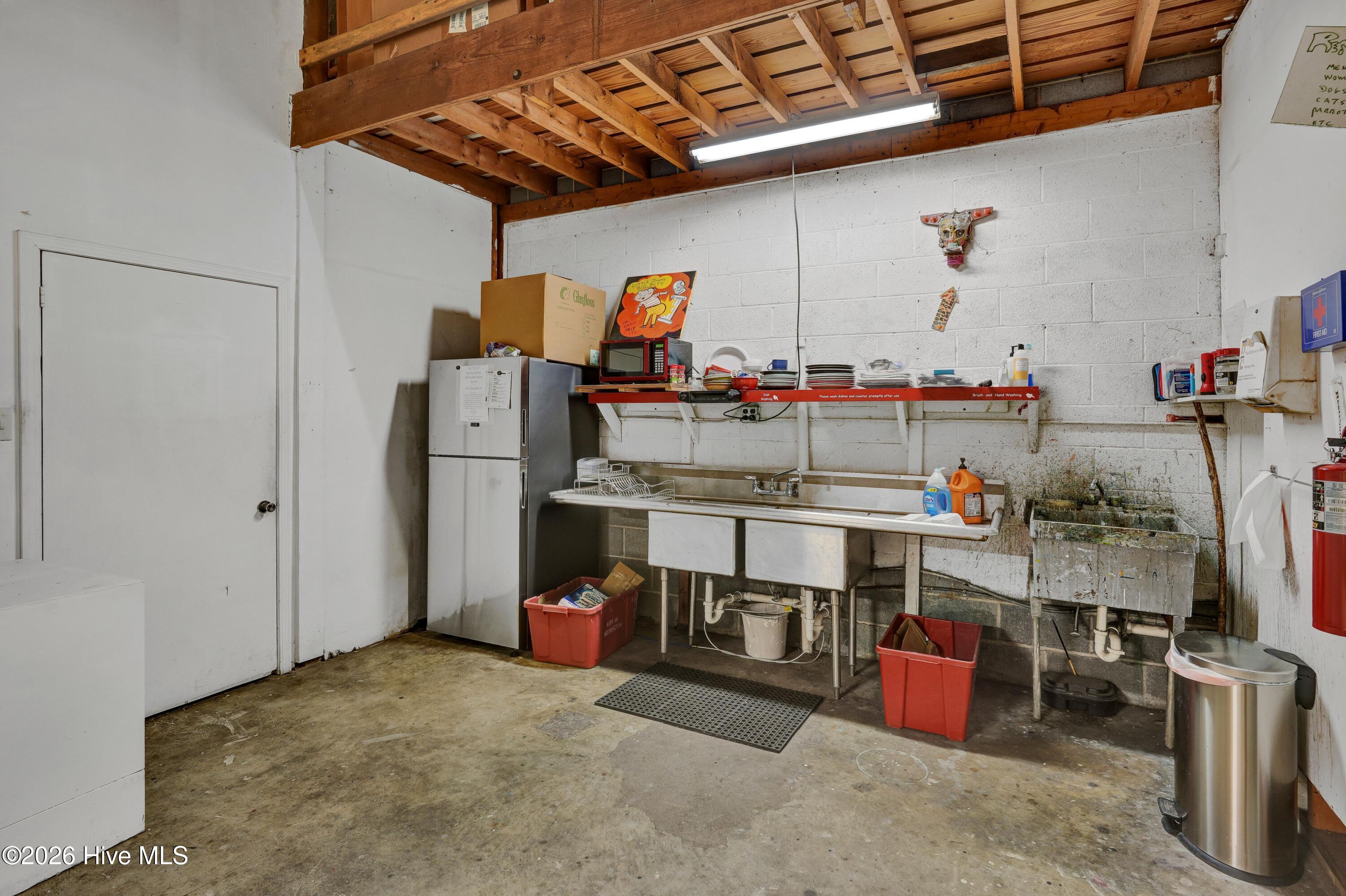 711 N 5th Avenue Property Photo 13