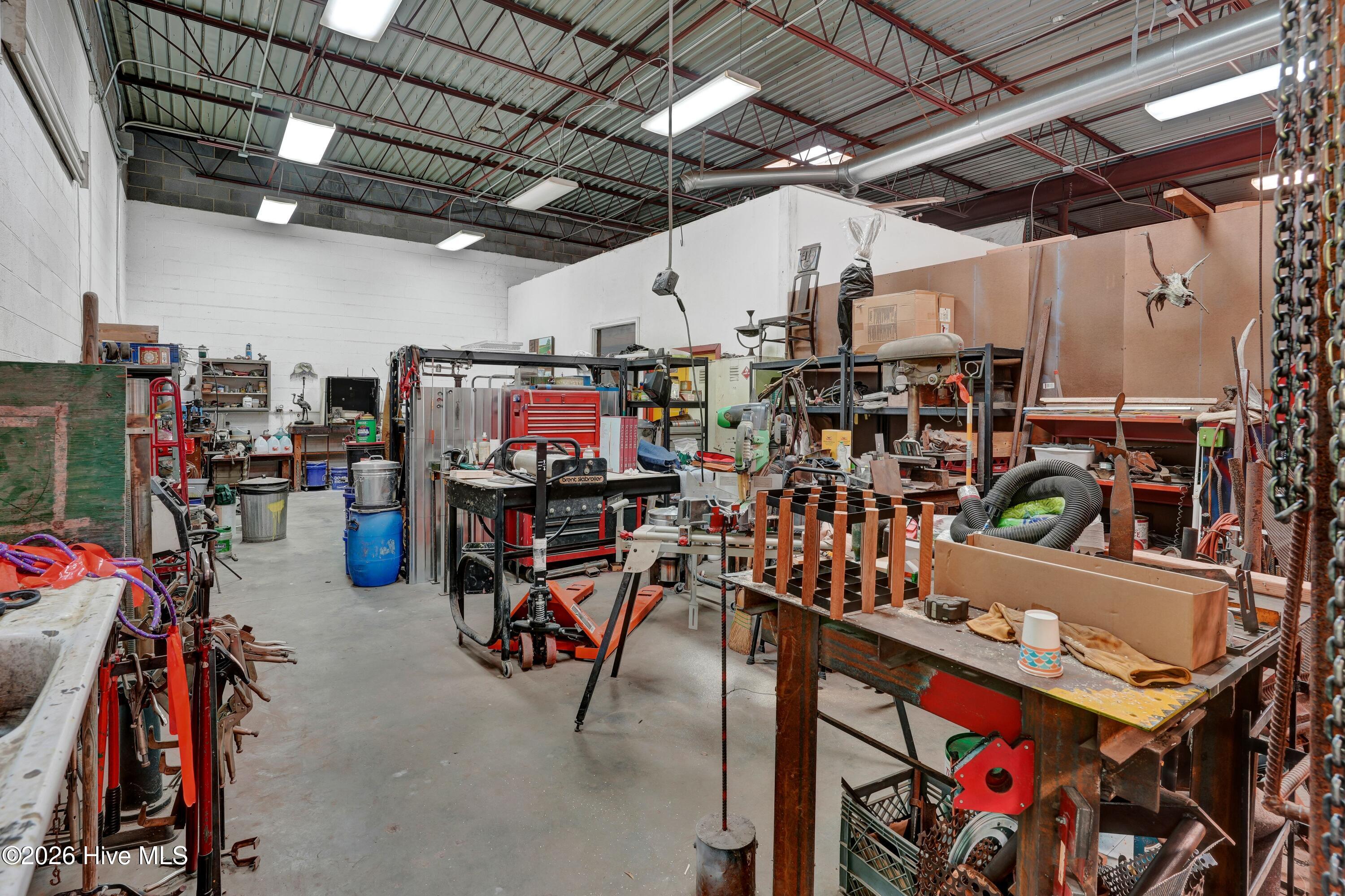 711 N 5th Avenue Property Photo 19