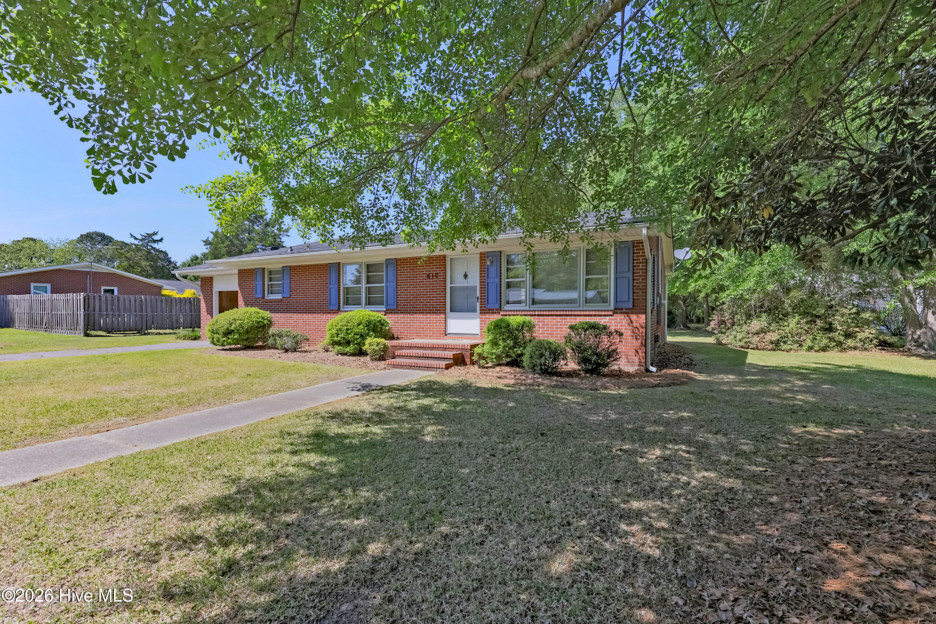 610 W Church Street Property Photo 2