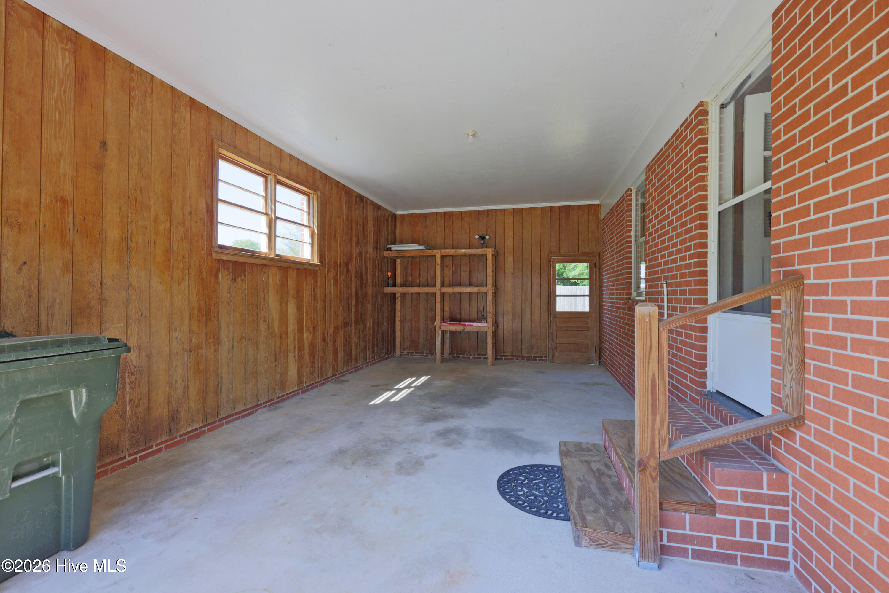 610 W Church Street Property Photo 22