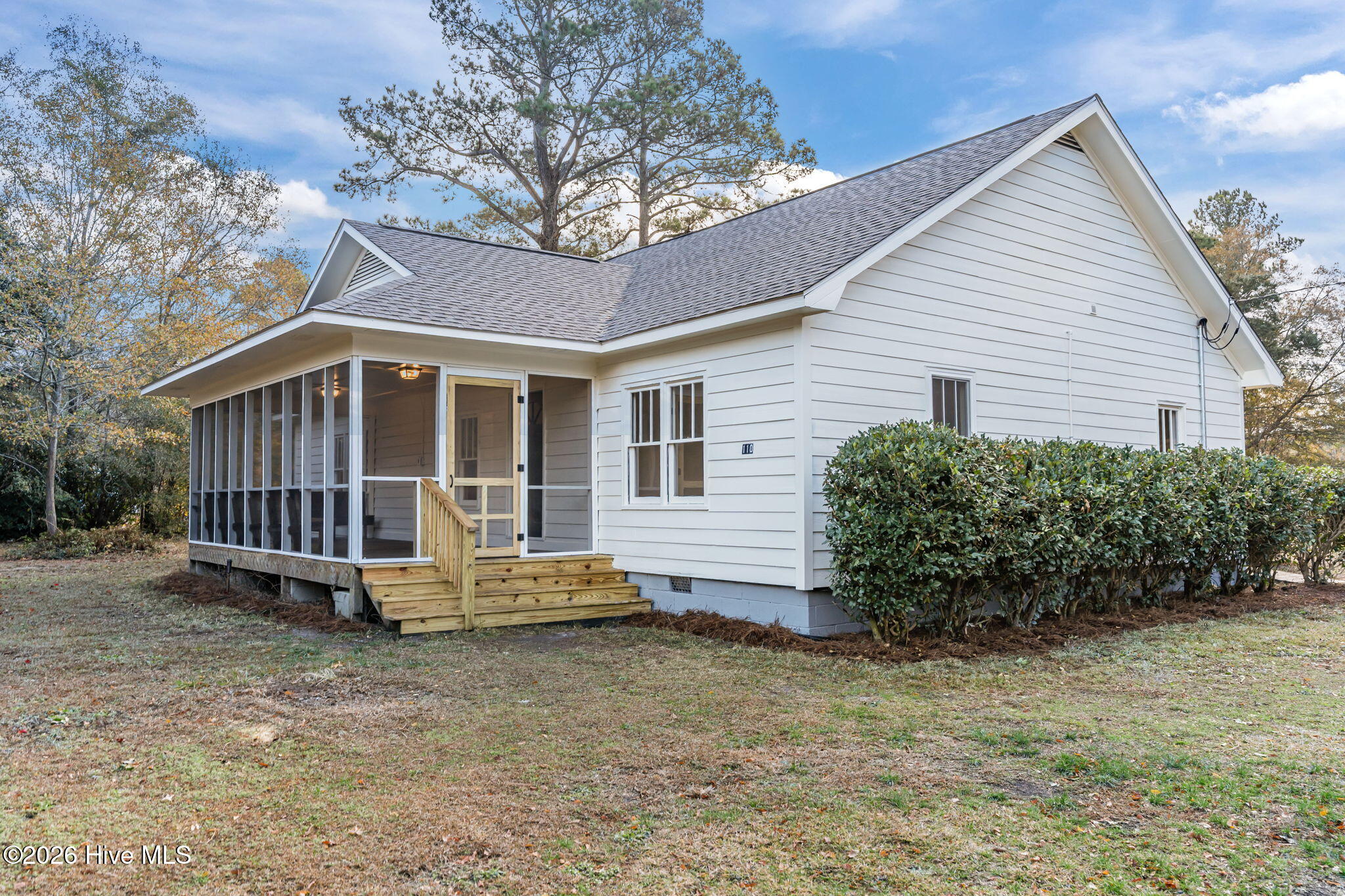110 Carolina Avenue Property Photo 1