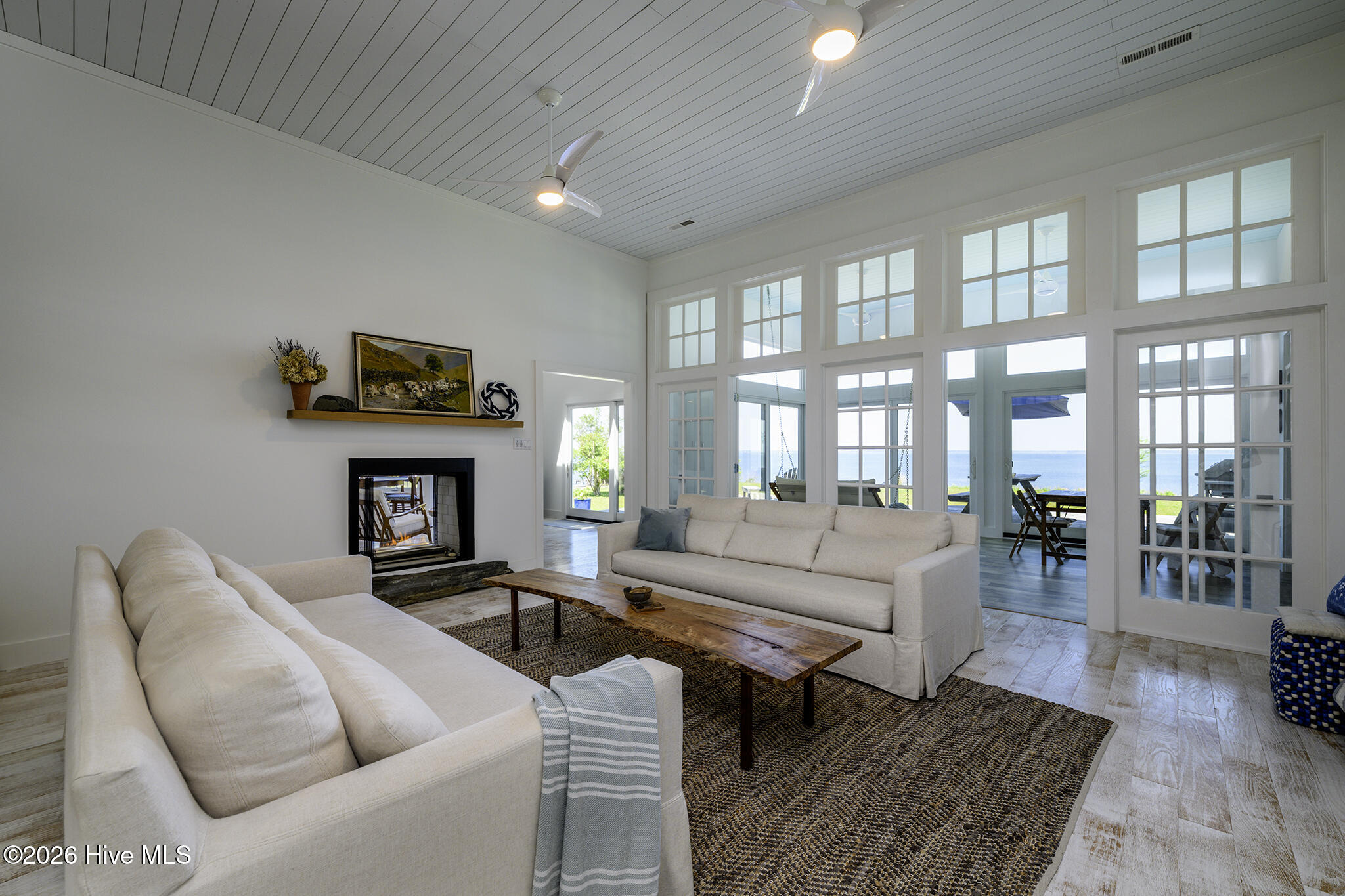 228 Drake Landing Property Photo 7