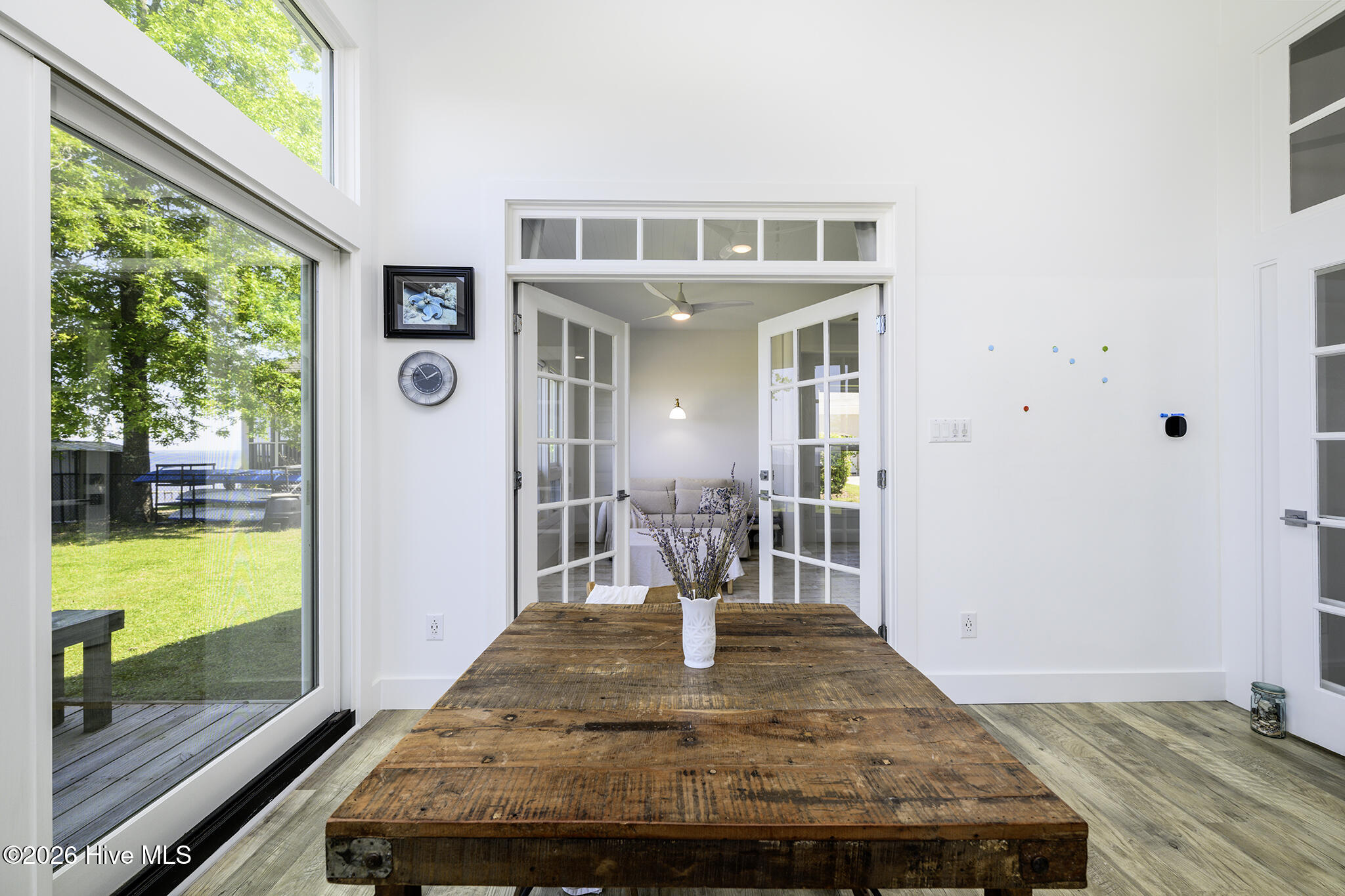 228 Drake Landing Property Photo 10