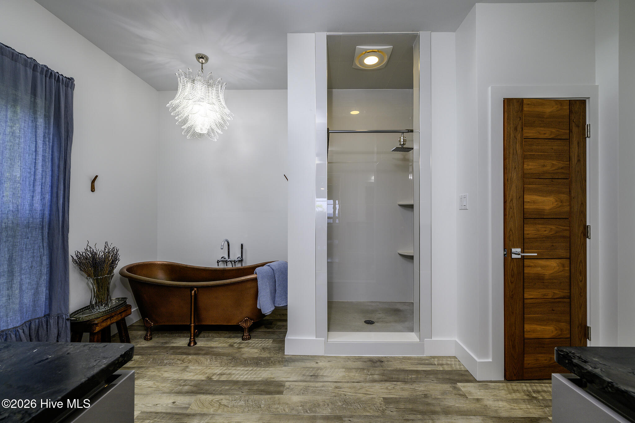228 Drake Landing Property Photo 14
