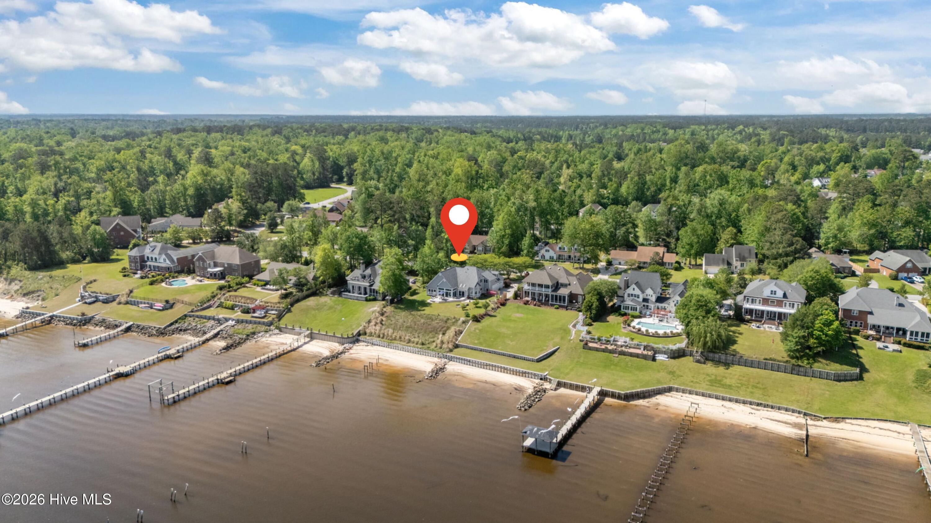 228 Drake Landing Property Photo 22