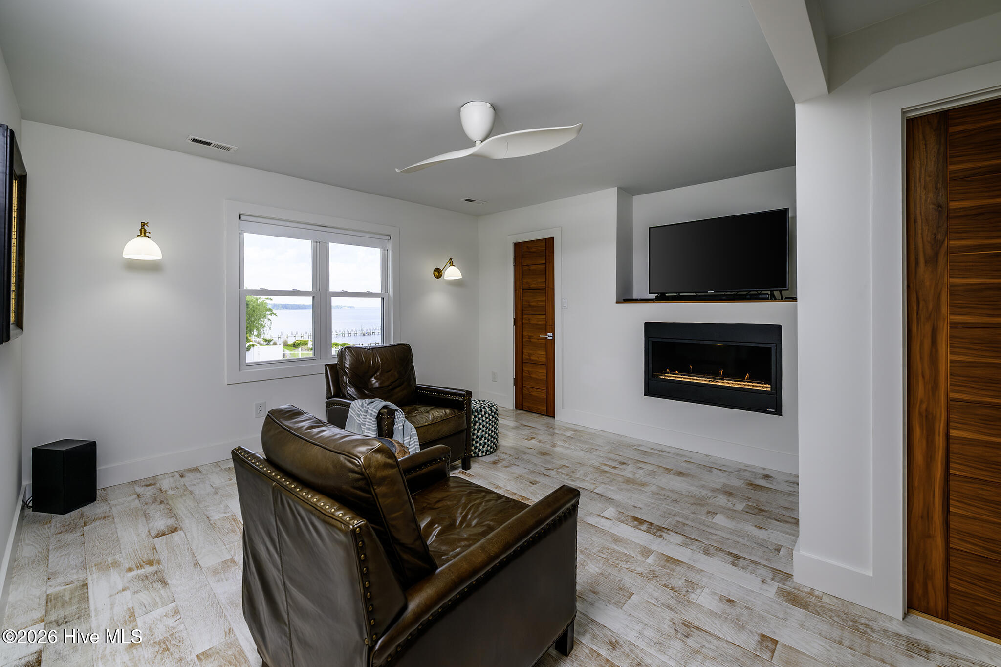 228 Drake Landing Property Photo 48
