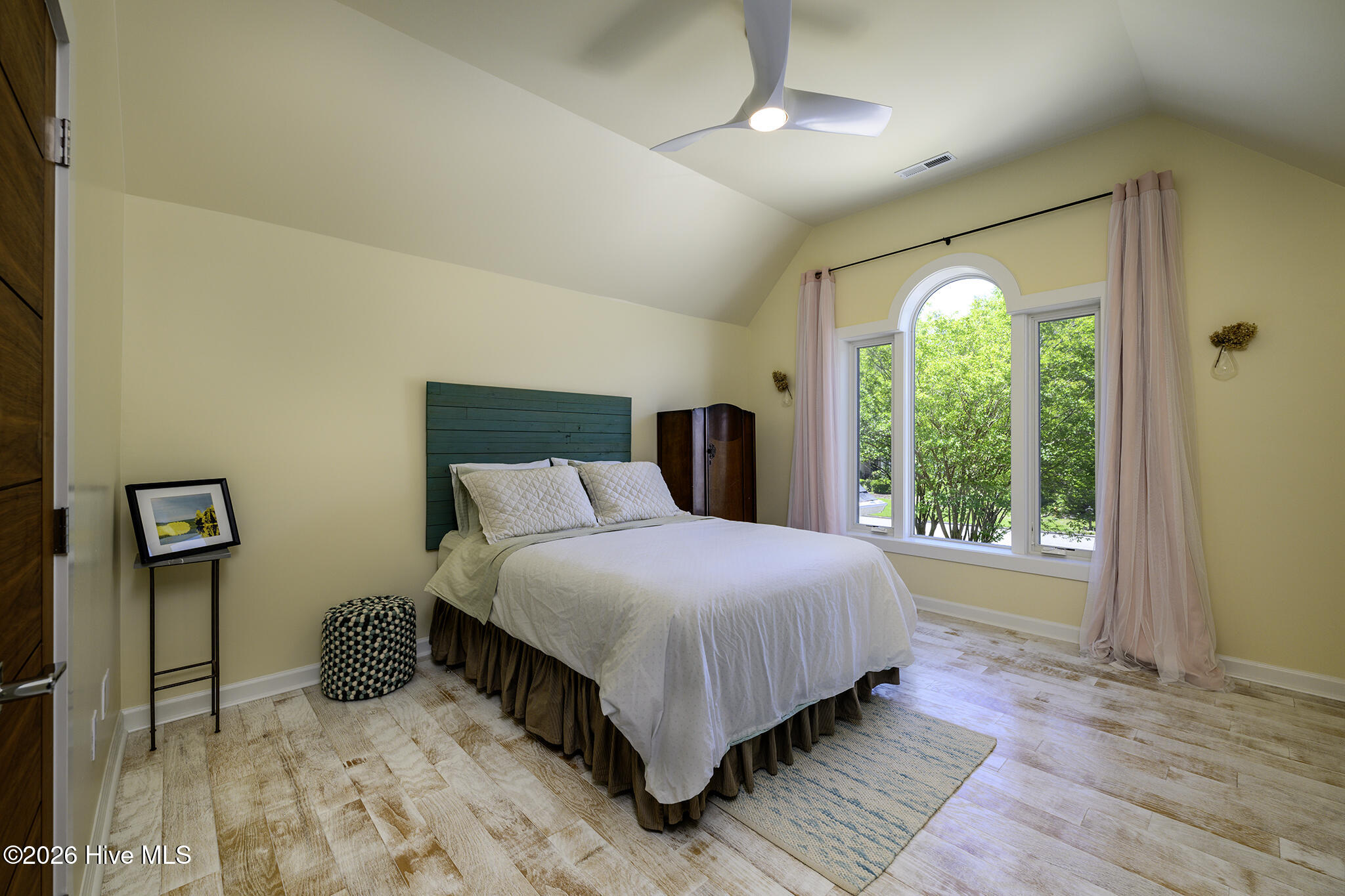 228 Drake Landing Property Photo 51