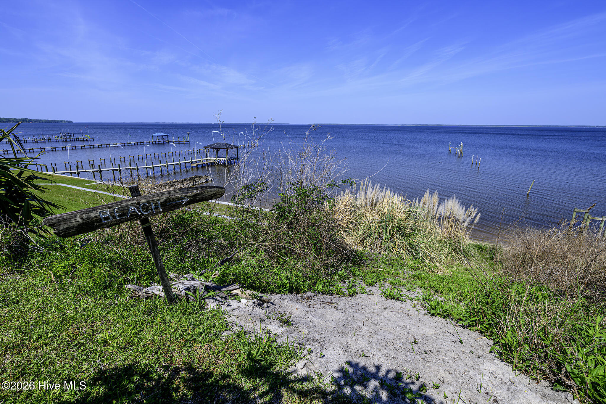 228 Drake Landing Property Photo 66