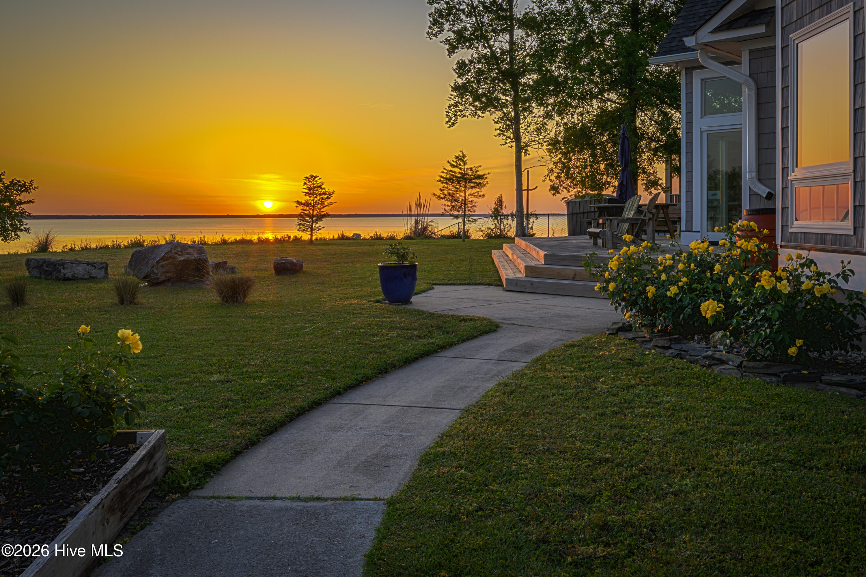 228 Drake Landing Property Photo 68