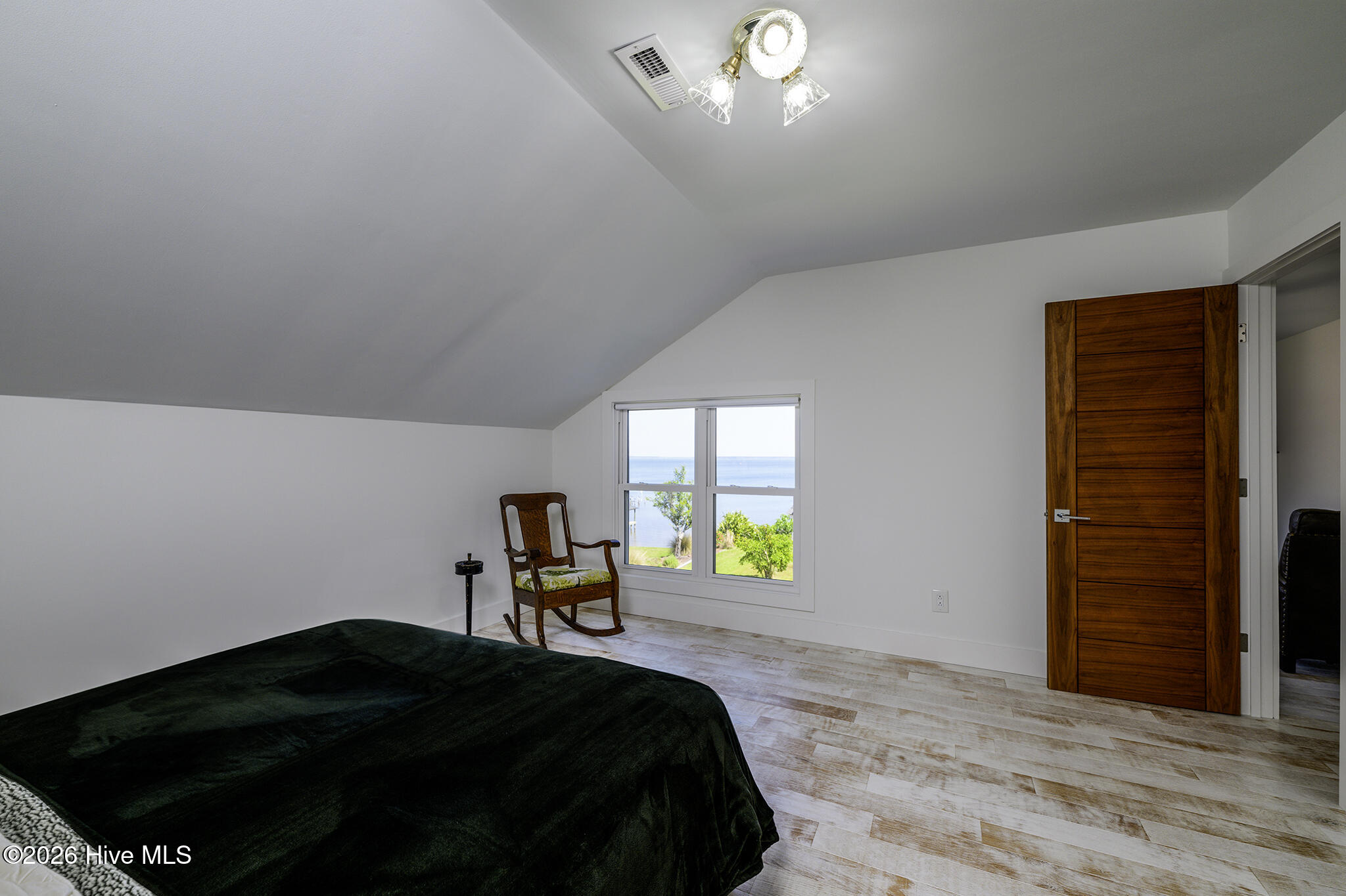 228 Drake Landing Property Photo 69