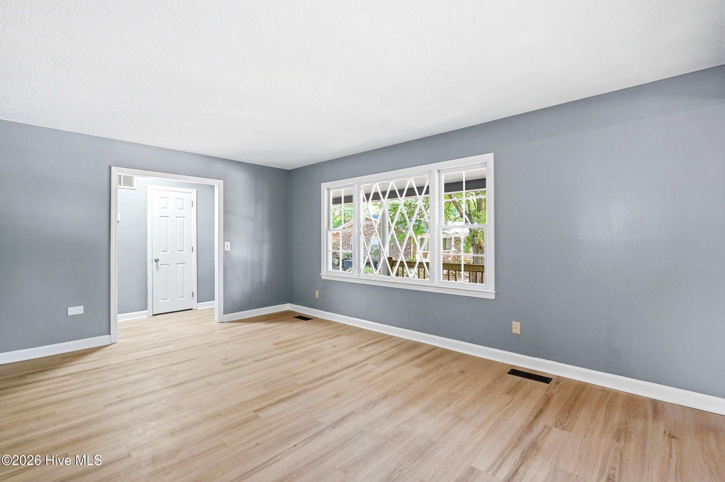 6803 Myrtle Grove Road Property Photo 9
