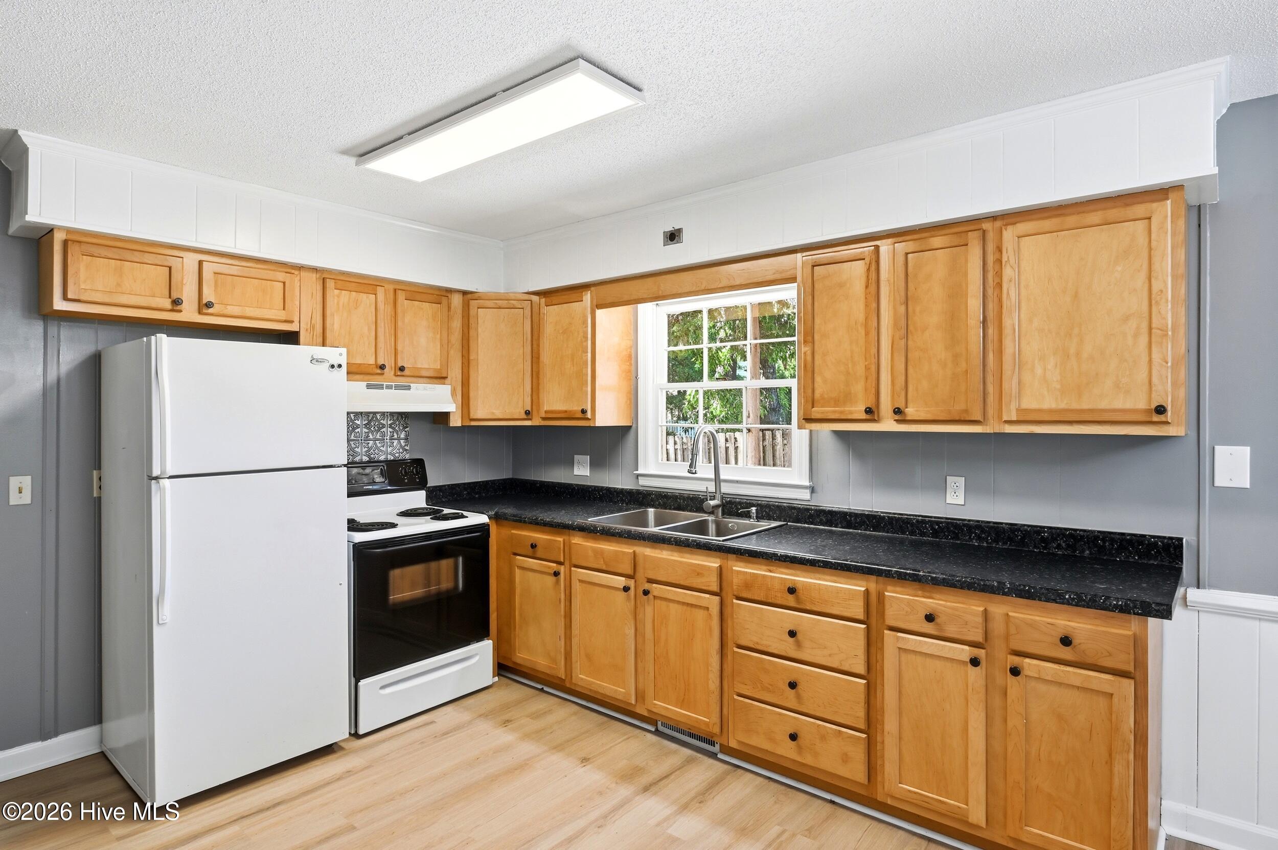 6803 Myrtle Grove Road Property Photo 13