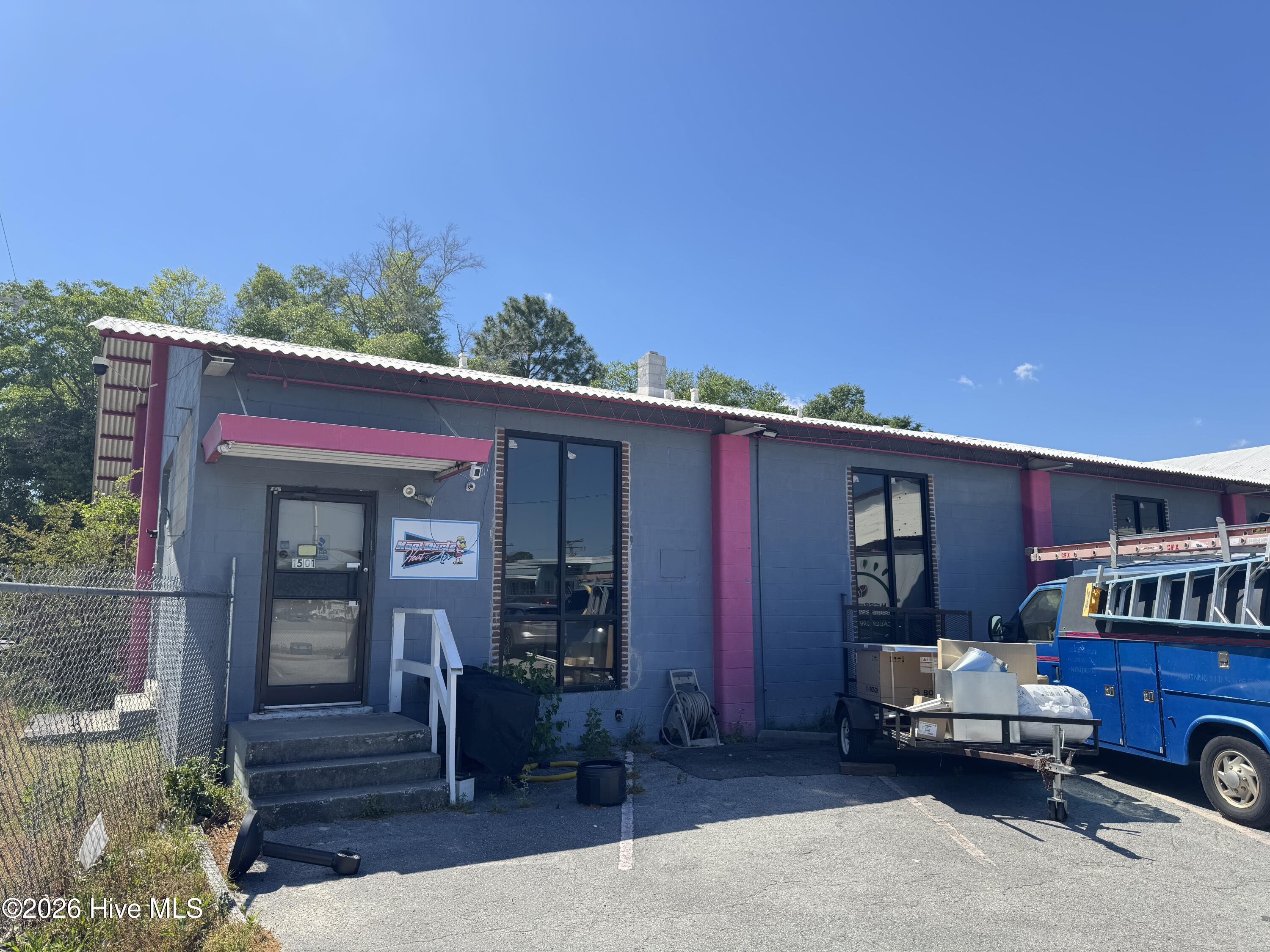 1501 Marstellar Street Property Photo 2