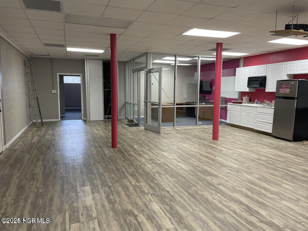 1501 Marstellar Street Property Photo 4