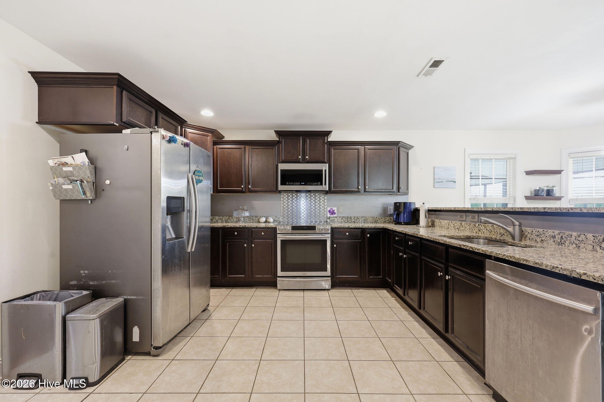 803 Canvas Court Property Photo 6