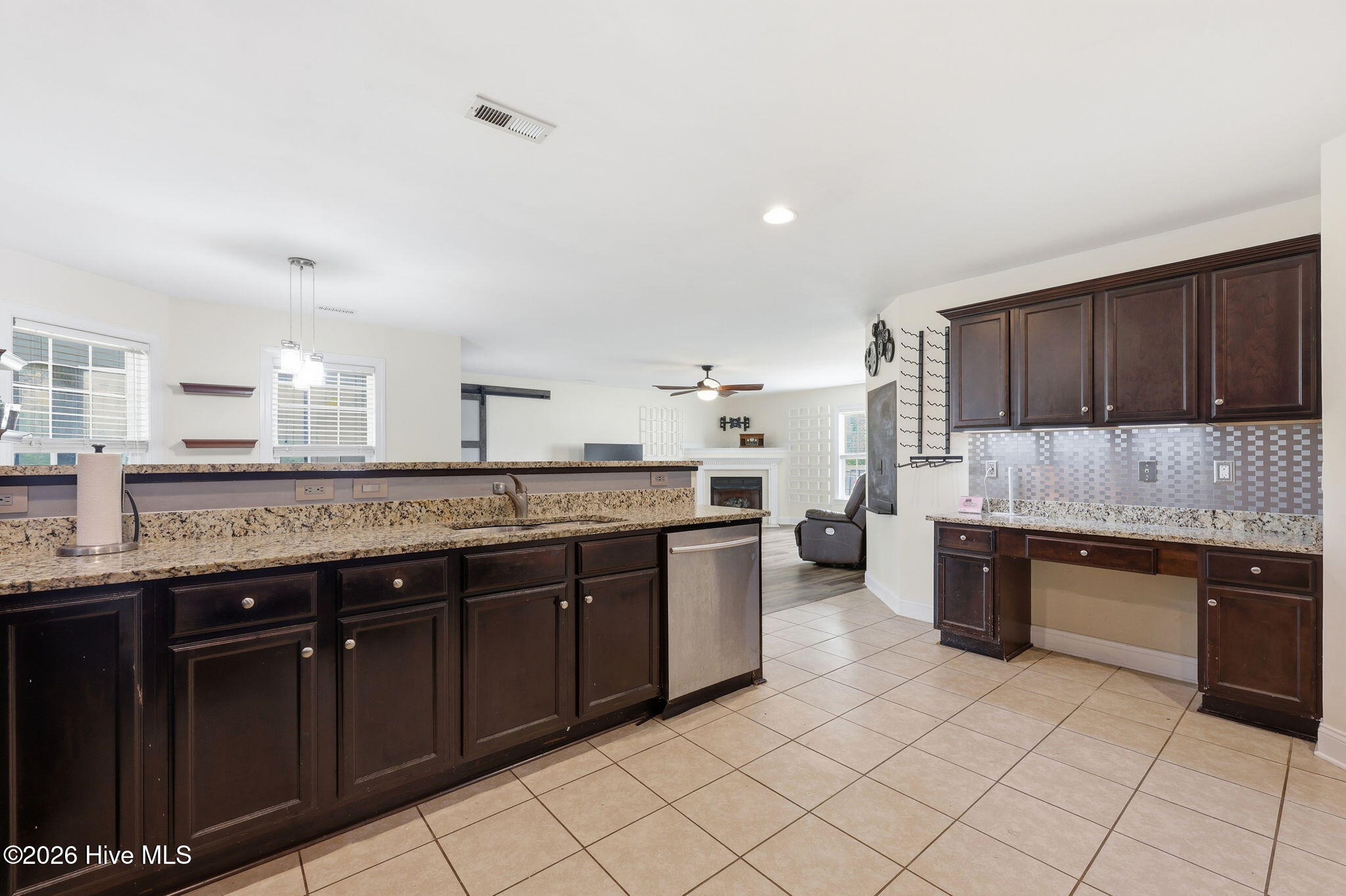 803 Canvas Court Property Photo 6