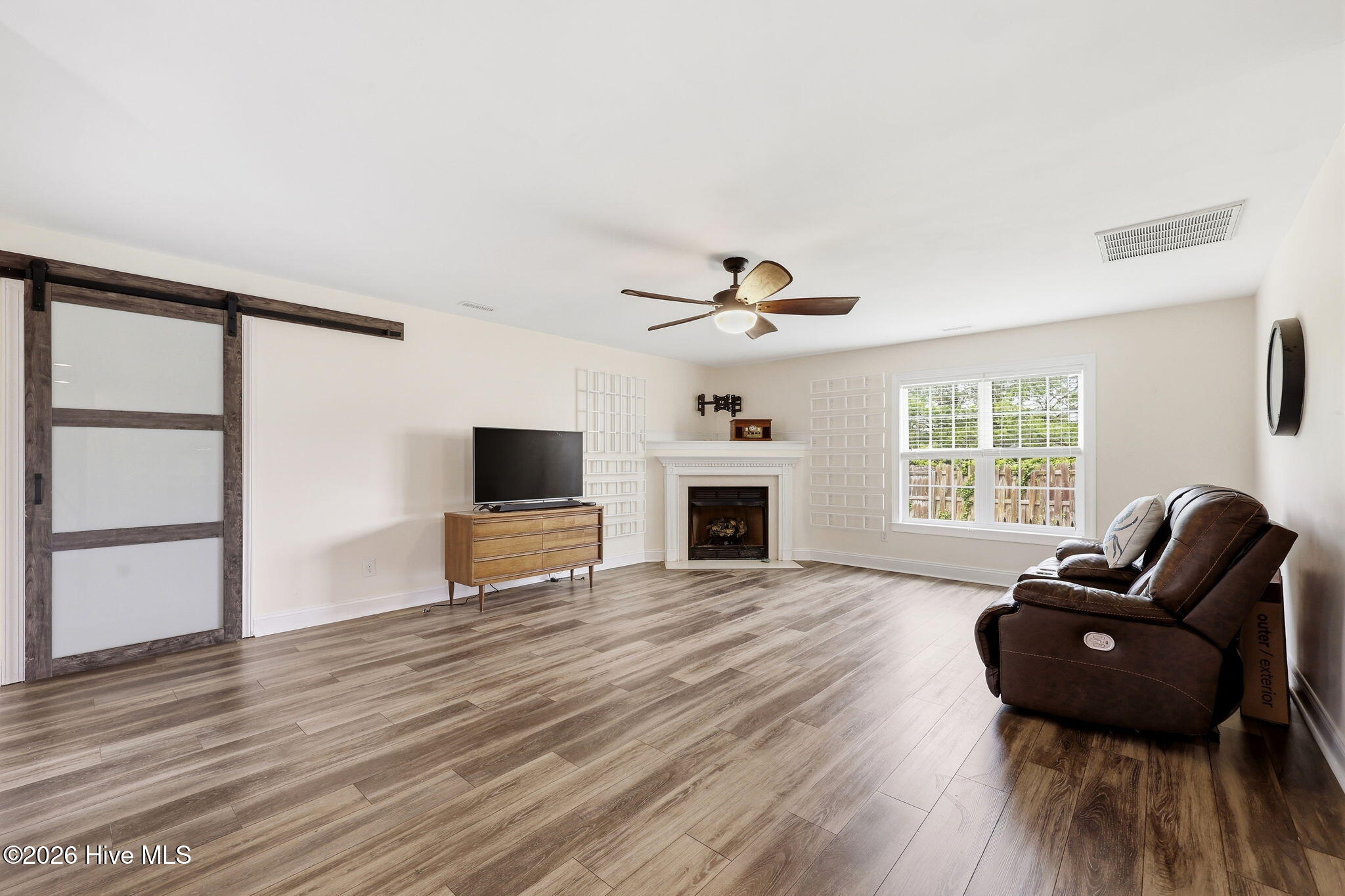 803 Canvas Court Property Photo 13