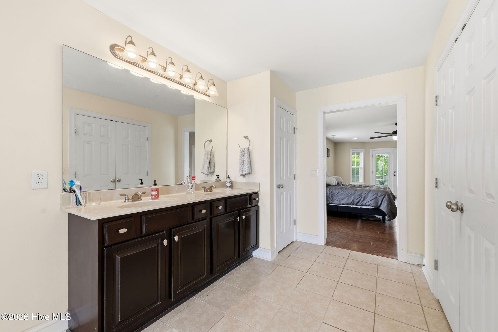 803 Canvas Court Property Photo 24