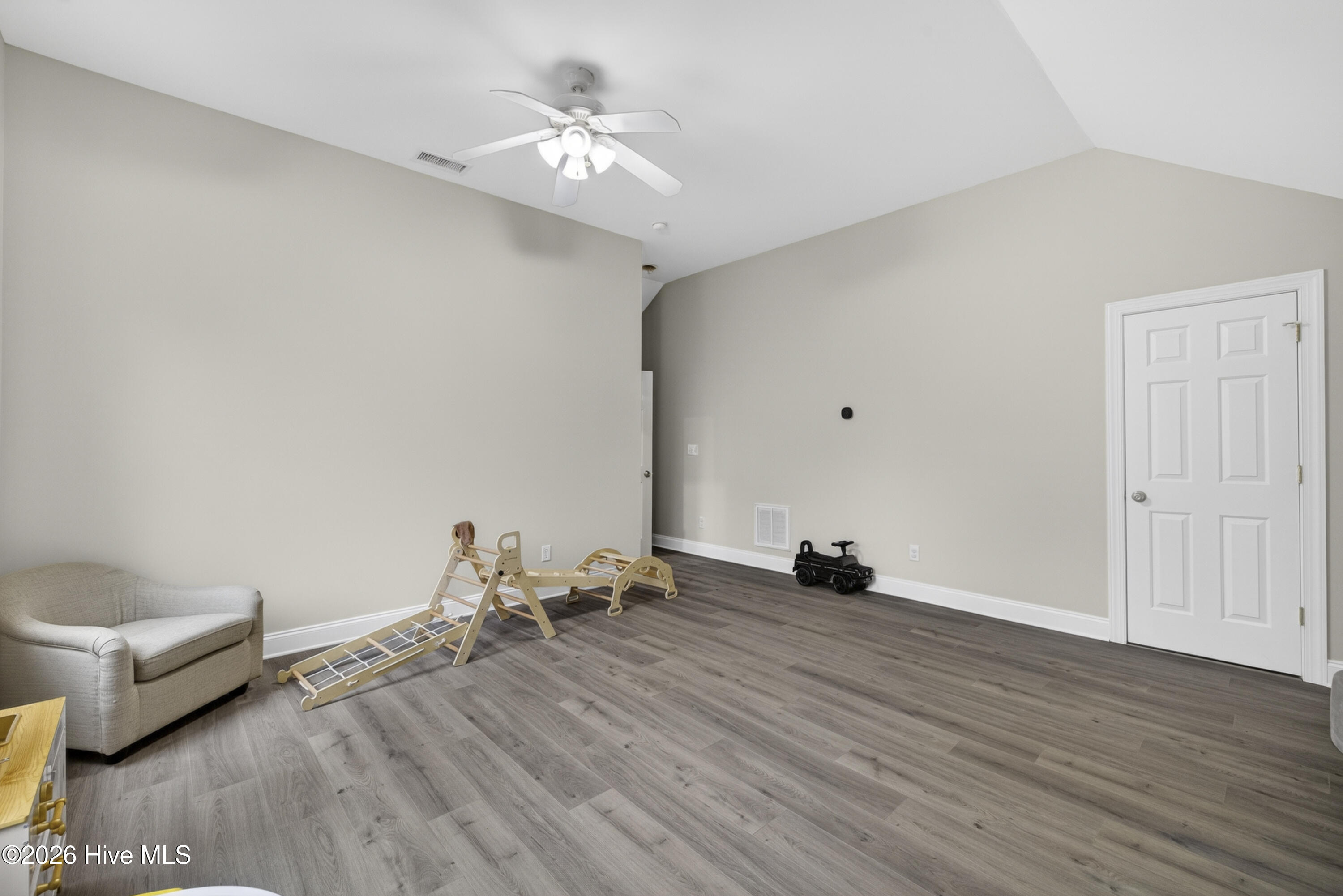 8900 Champion Hills Drive Property Photo 45