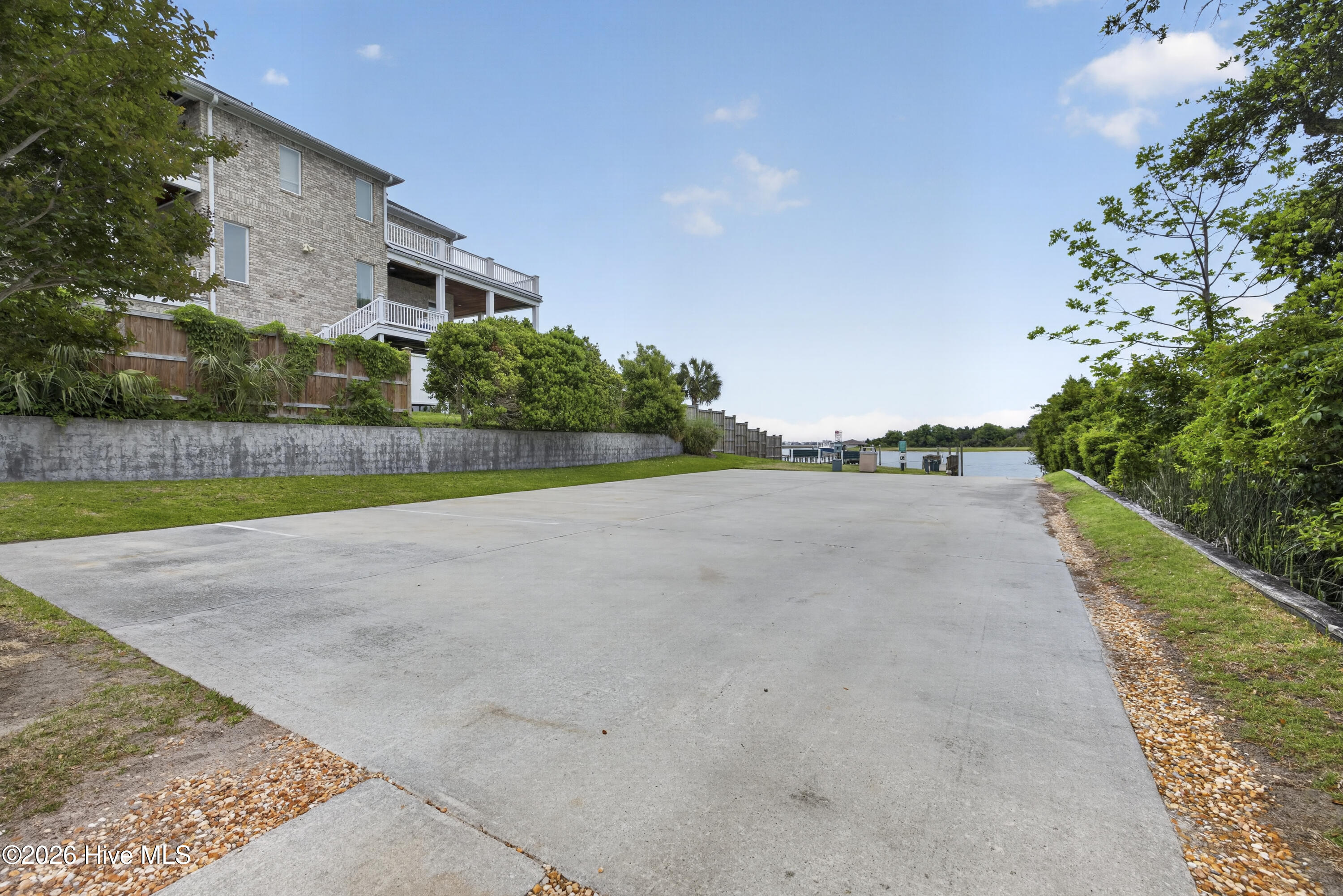 8900 Champion Hills Drive Property Photo 47