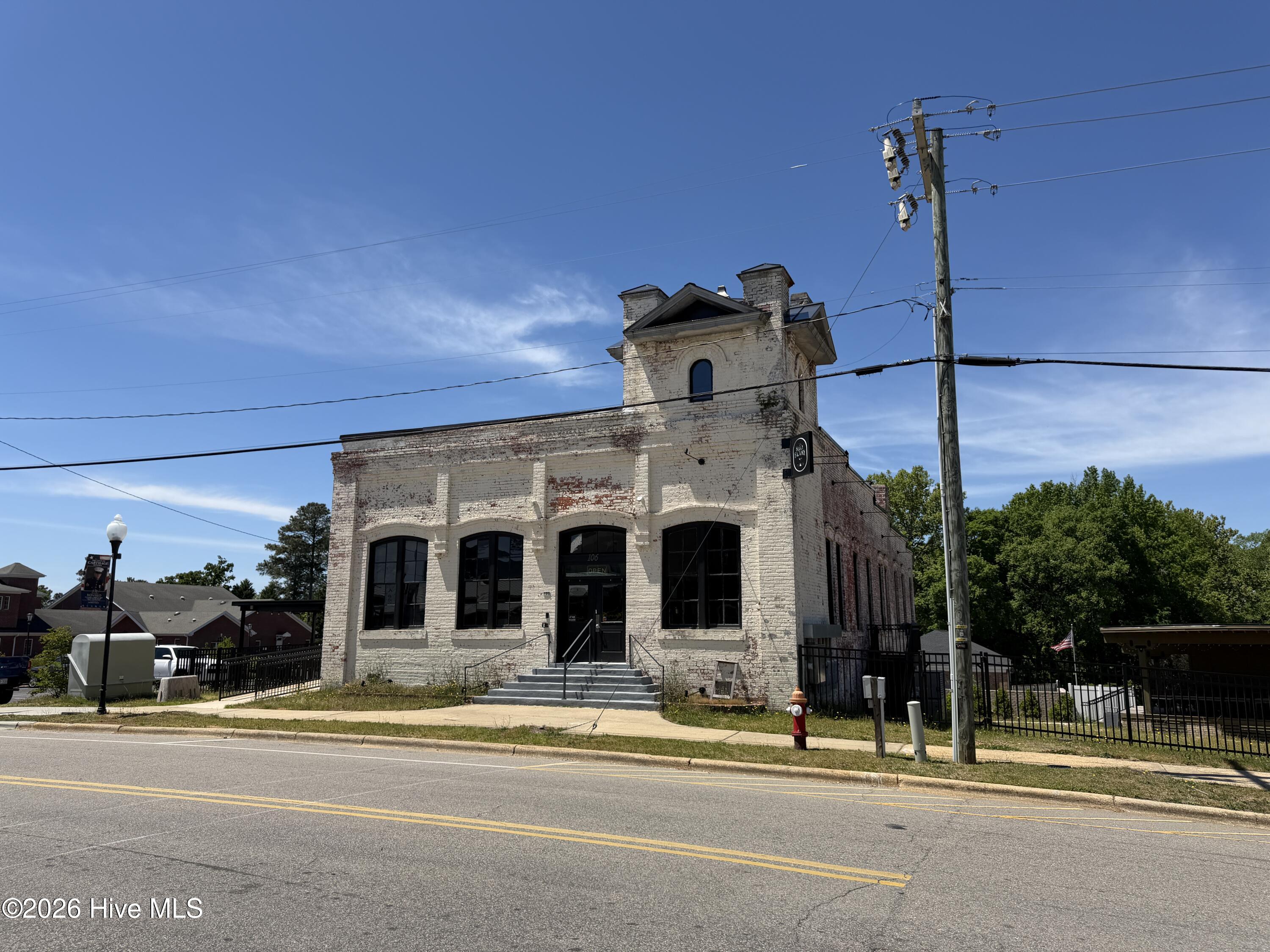 106 S Ray Street Property Photo 2