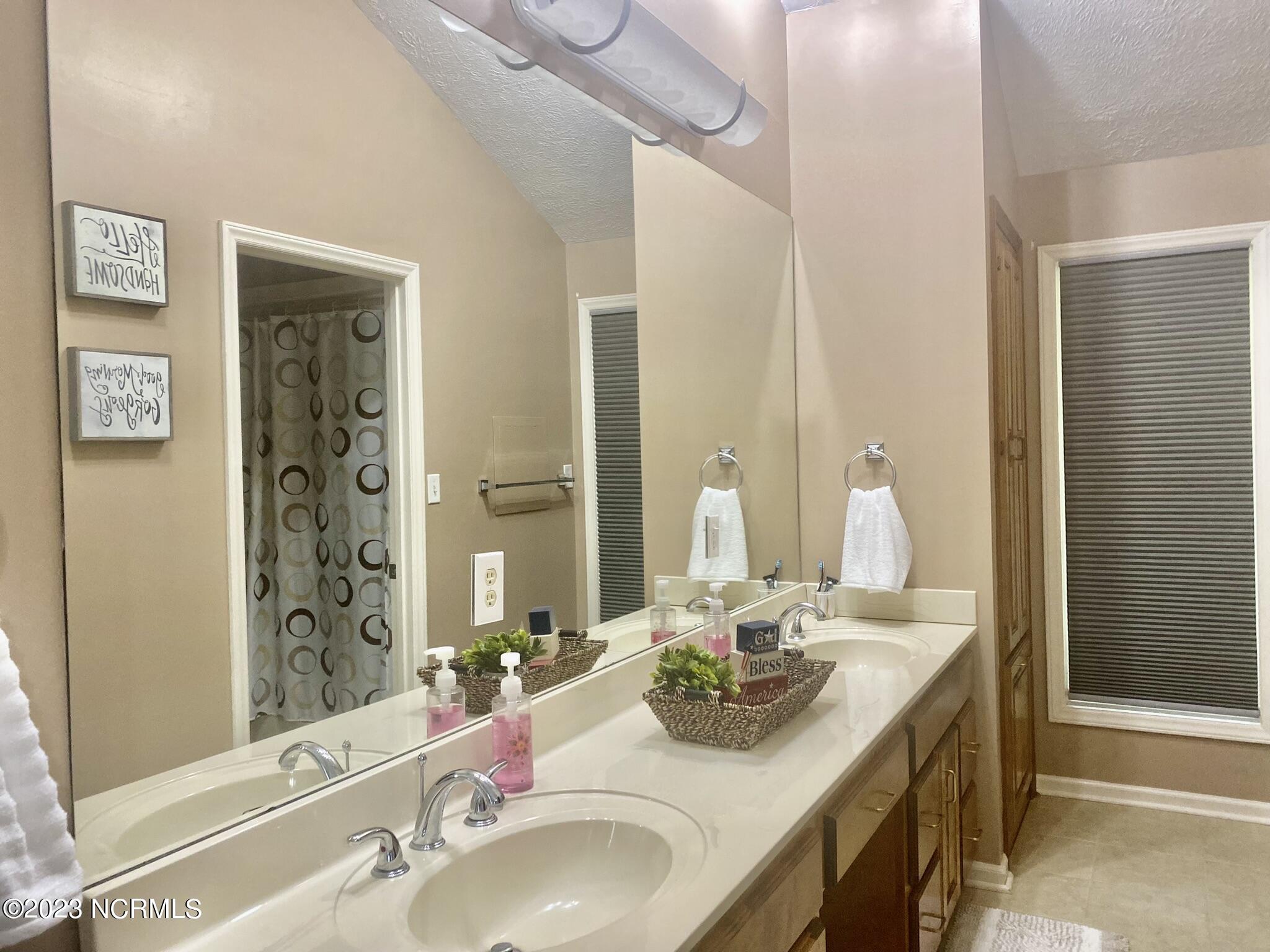 166 Pine Tree Lane Property Photo 29