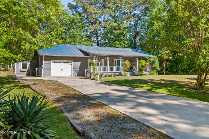 519 Country Club Drive W Property Photo 1