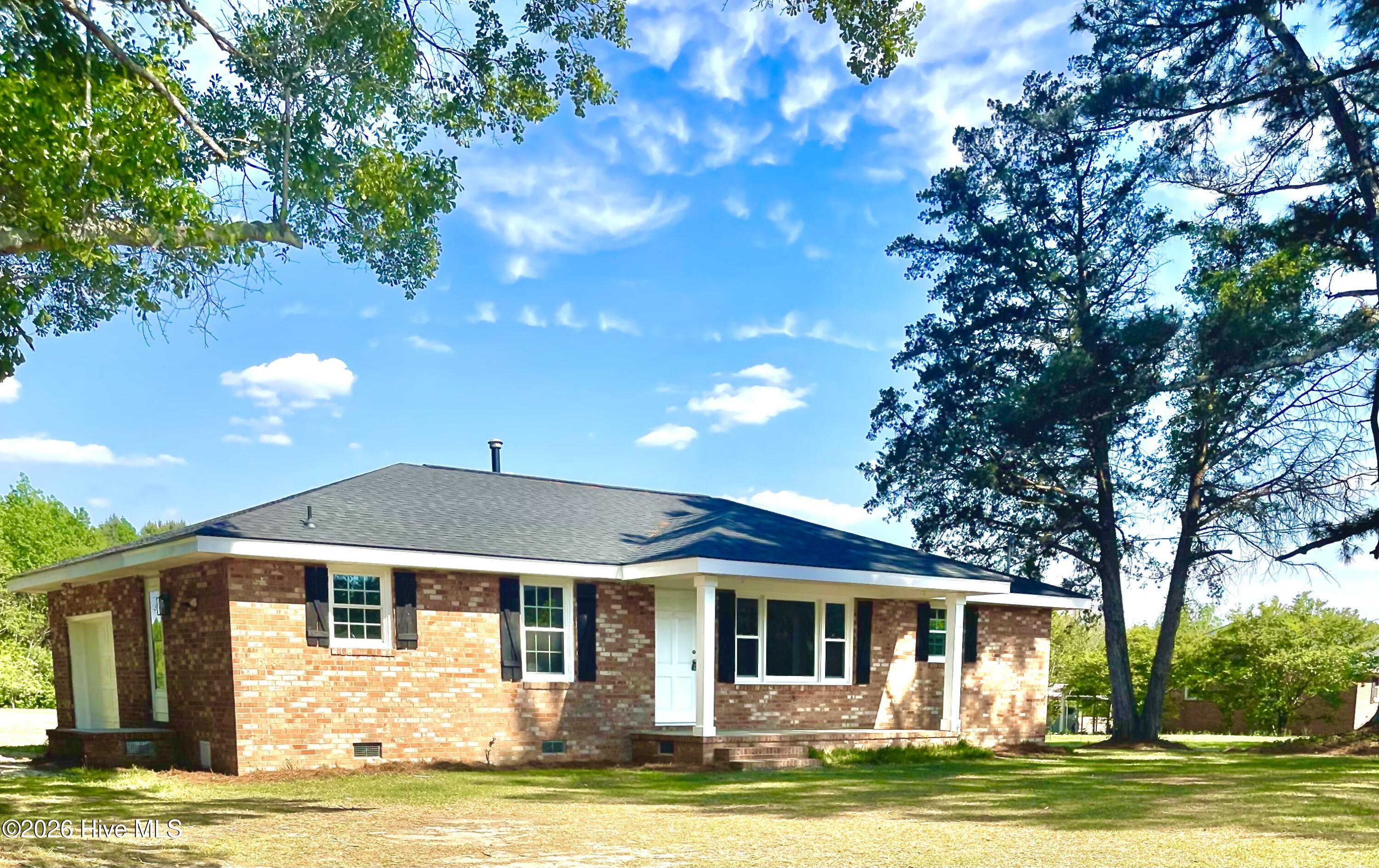 7511 Bakertown Road E Property Photo 1
