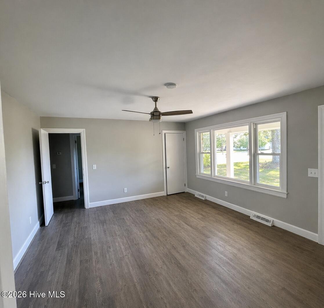 7511 Bakertown Road E Property Photo 2