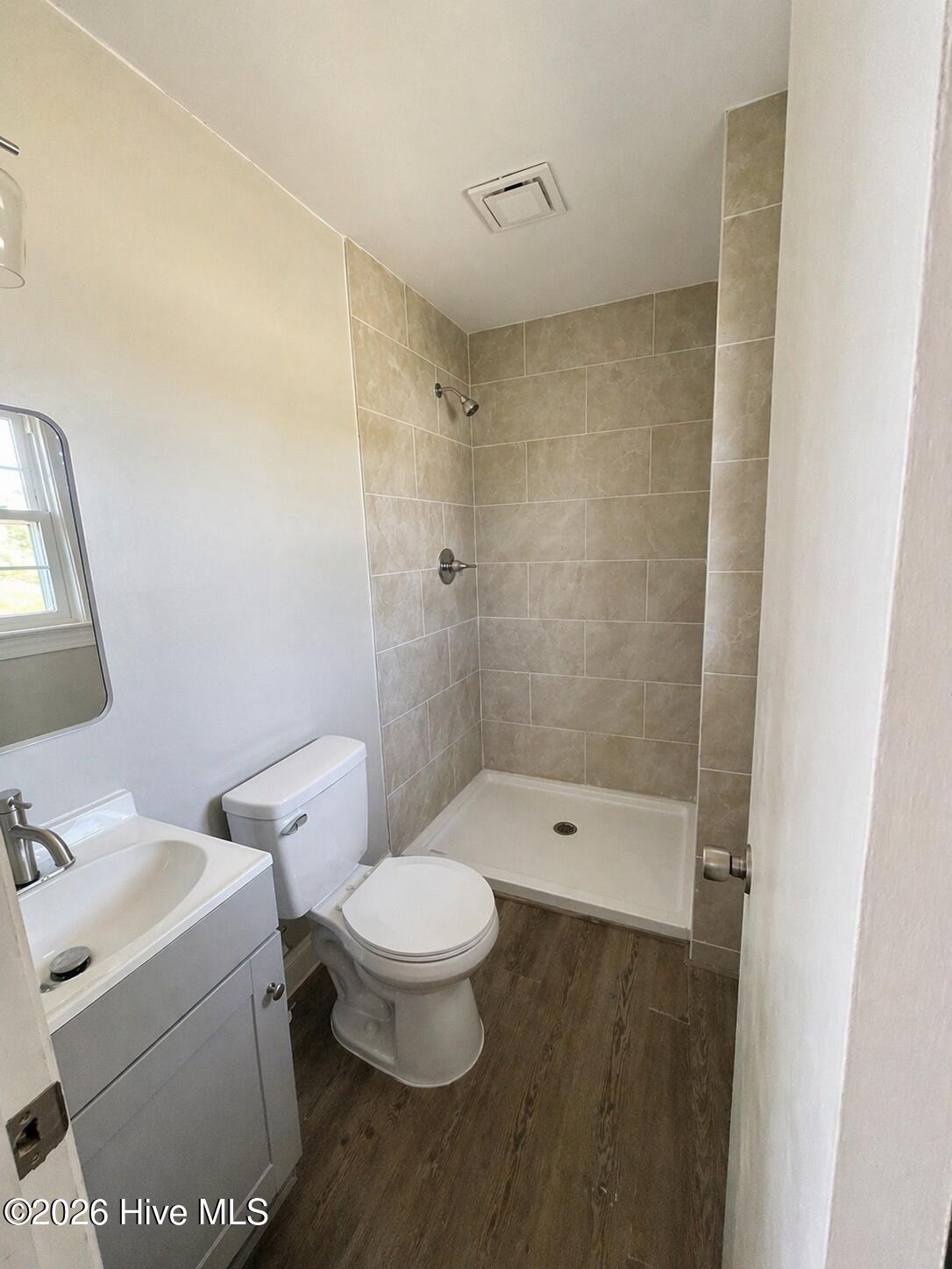 7511 Bakertown Road E Property Photo 12