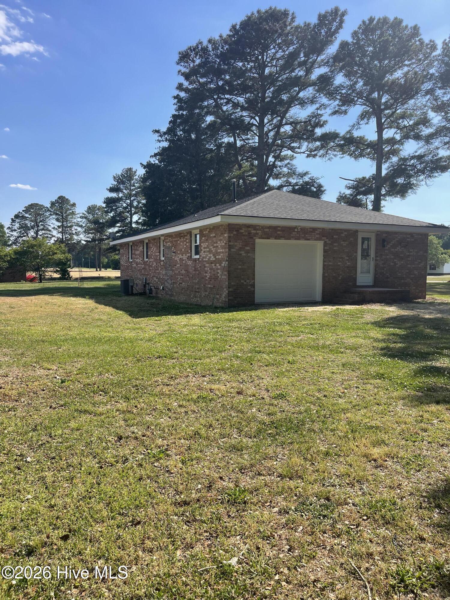 7511 Bakertown Road E Property Photo 13