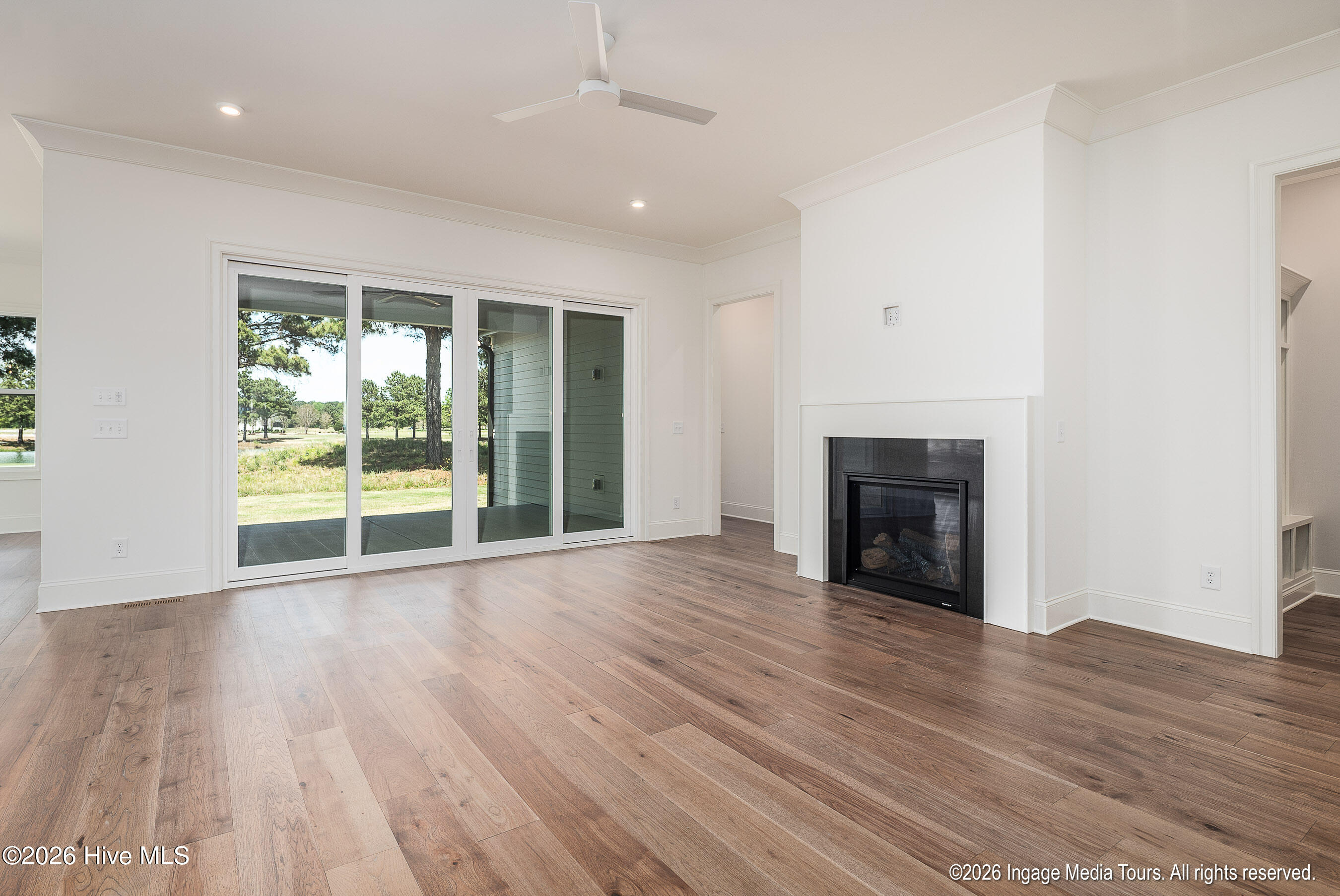 200 Pine Tree Point Property Photo 8