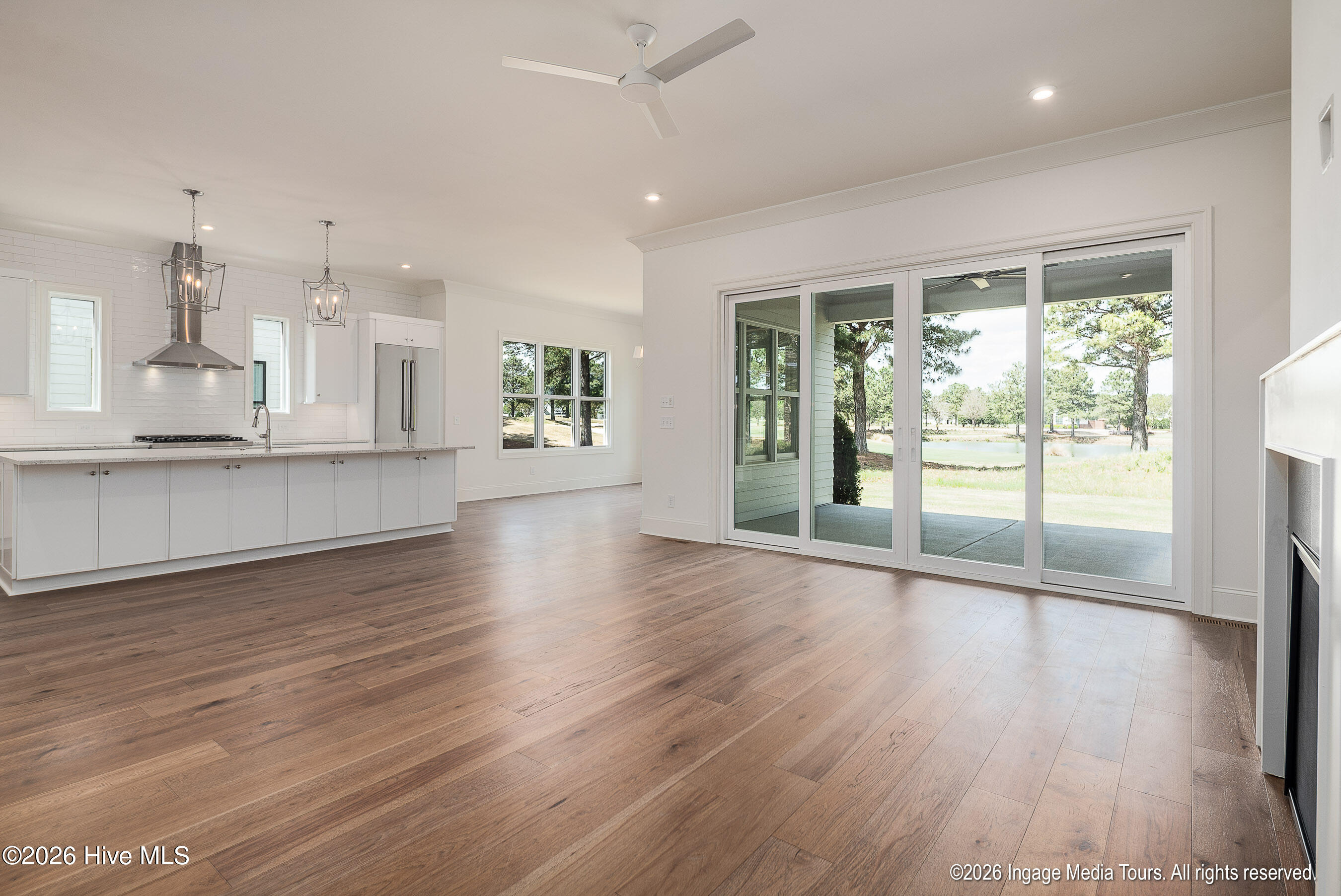 200 Pine Tree Point Property Photo 11