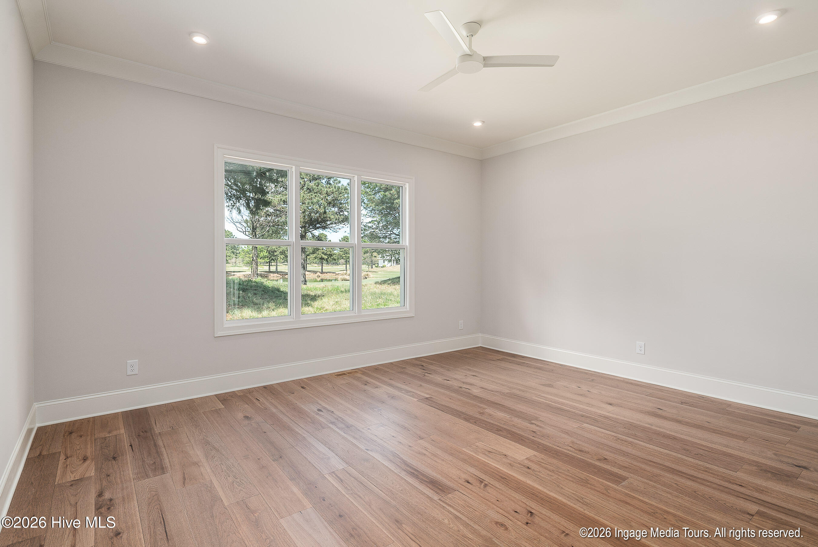 200 Pine Tree Point Property Photo 20