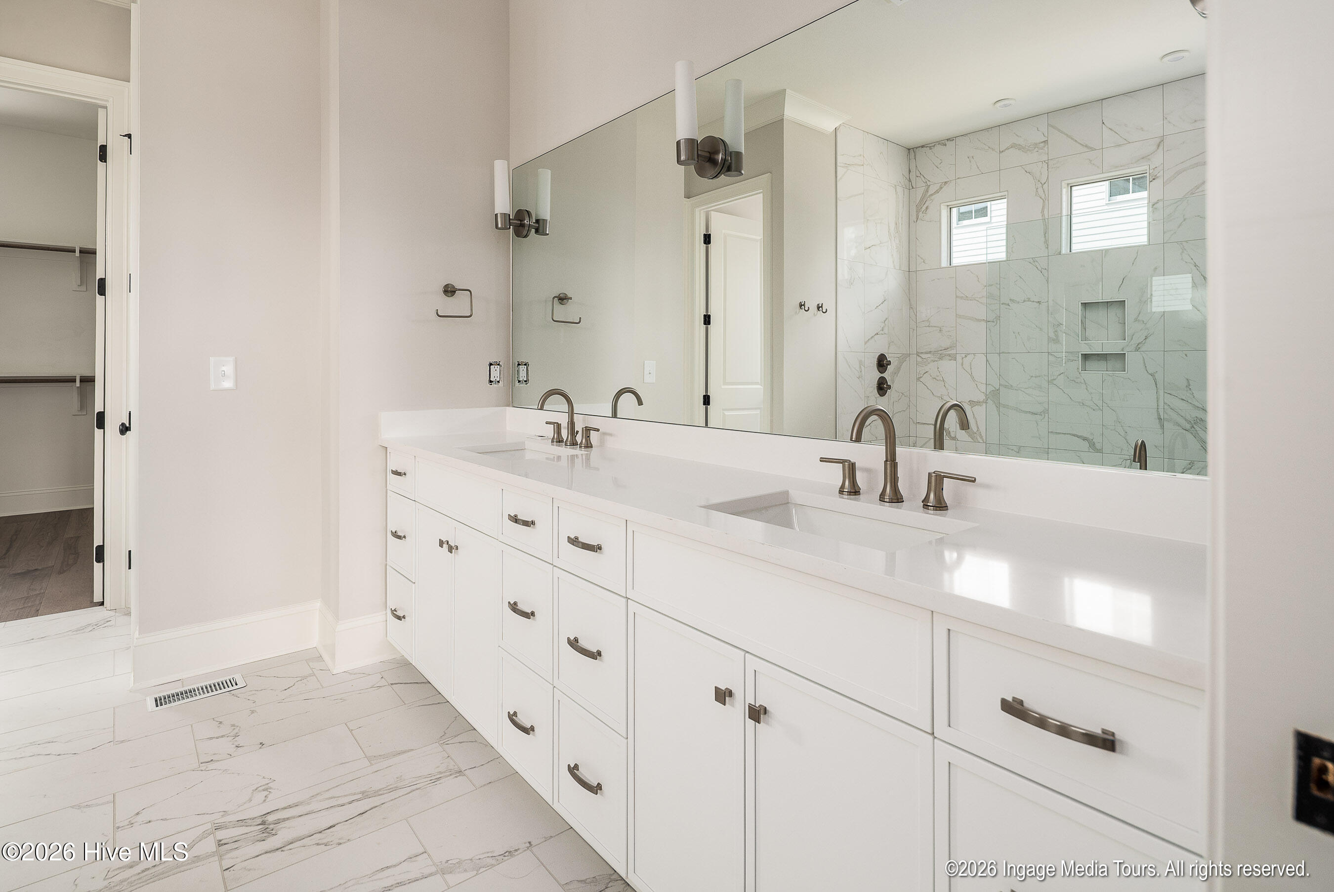 200 Pine Tree Point Property Photo 24