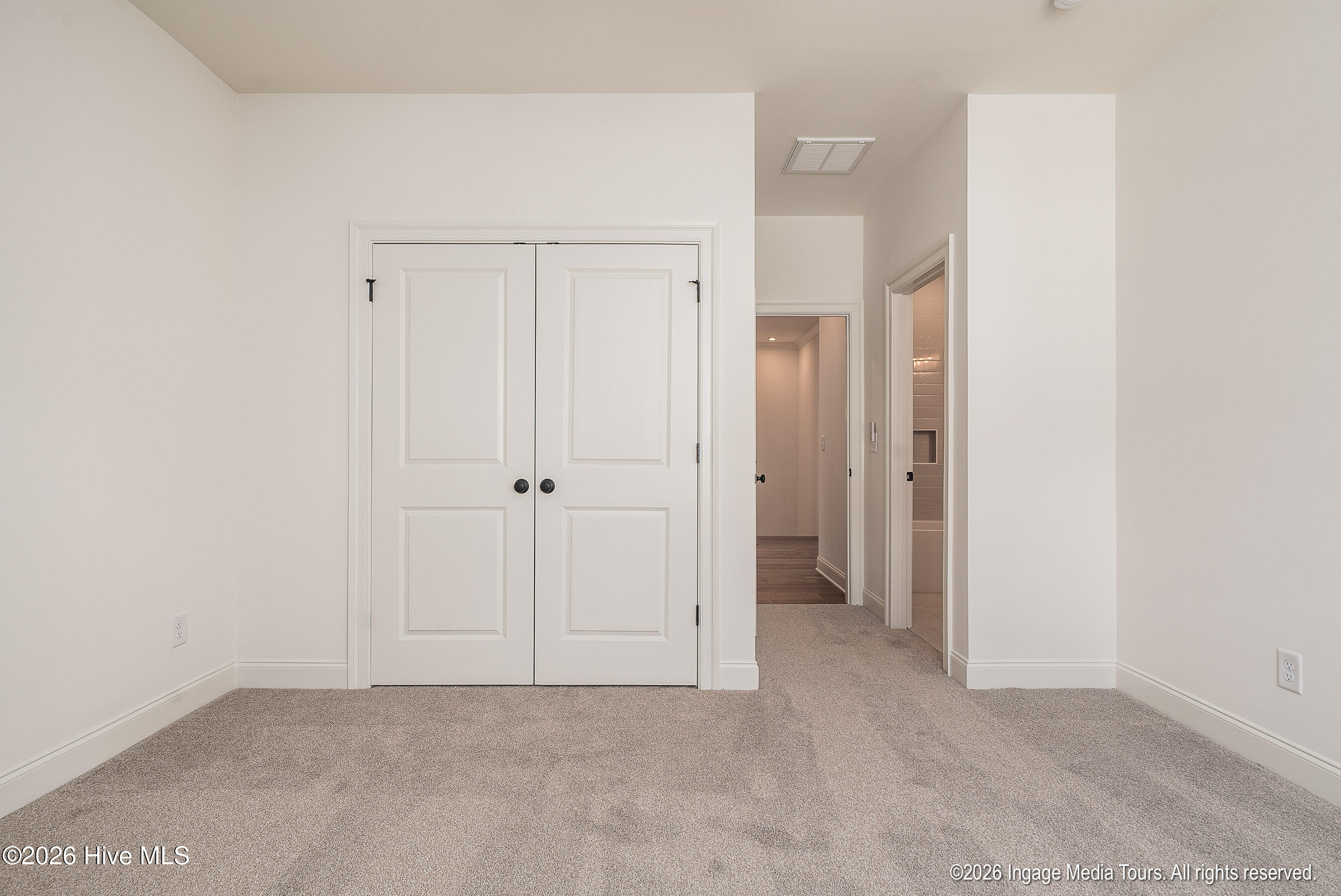 200 Pine Tree Point Property Photo 32