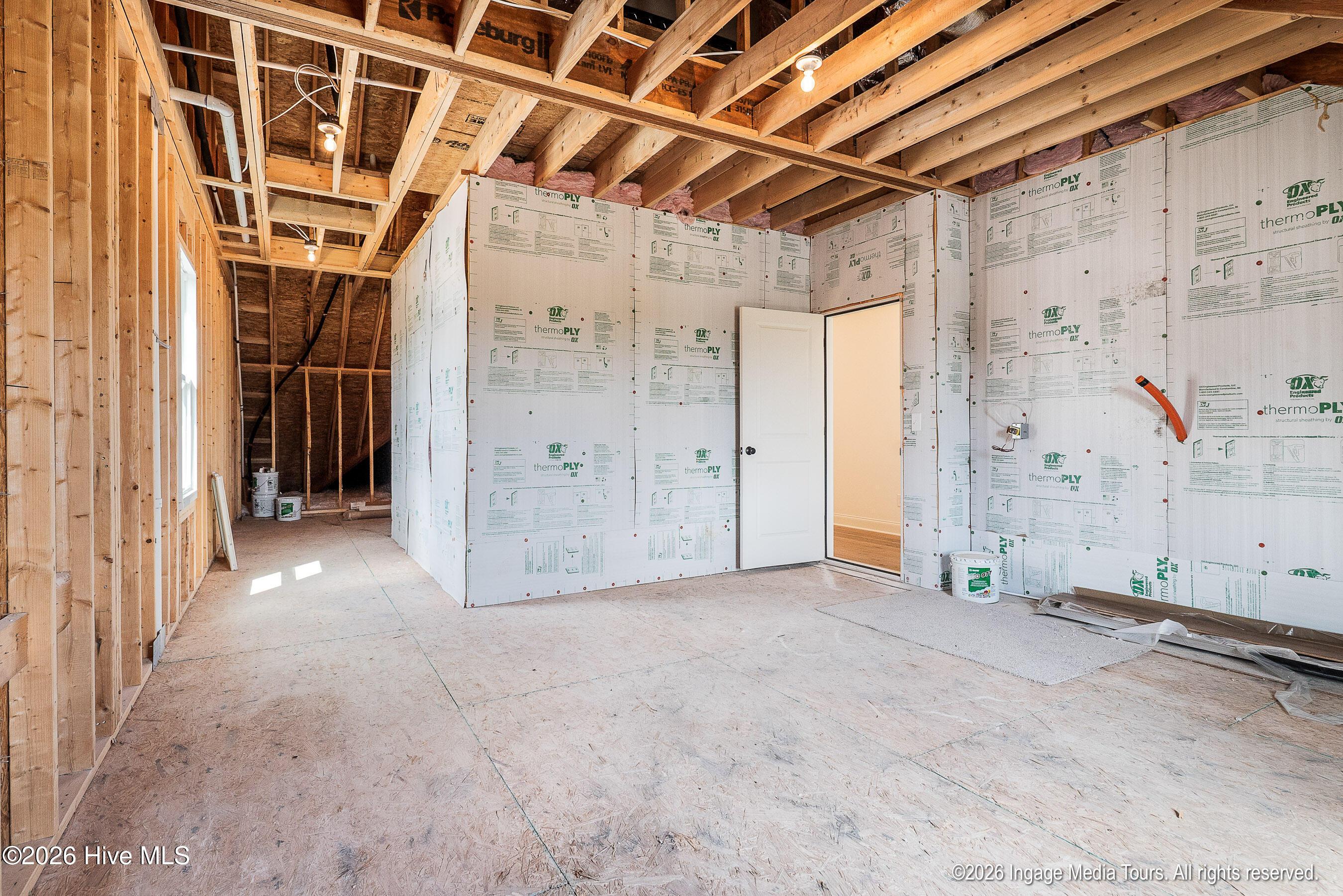 200 Pine Tree Point Property Photo 41
