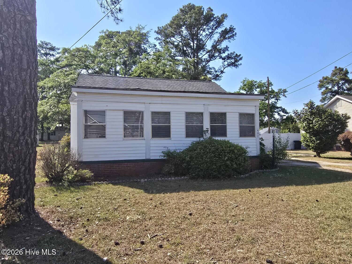 407 Roberdel Road Property Photo 1