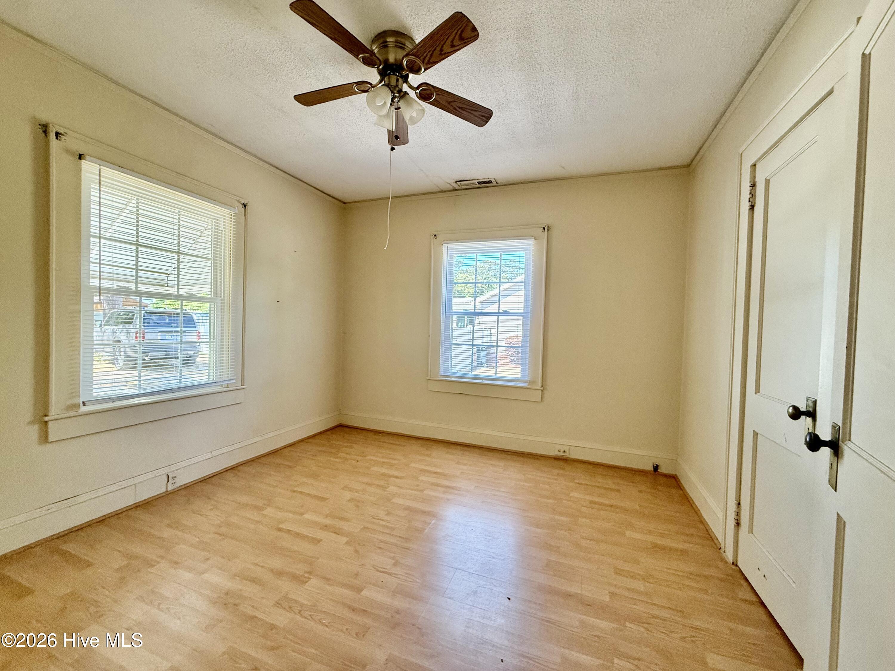 407 Roberdel Road Property Photo 7