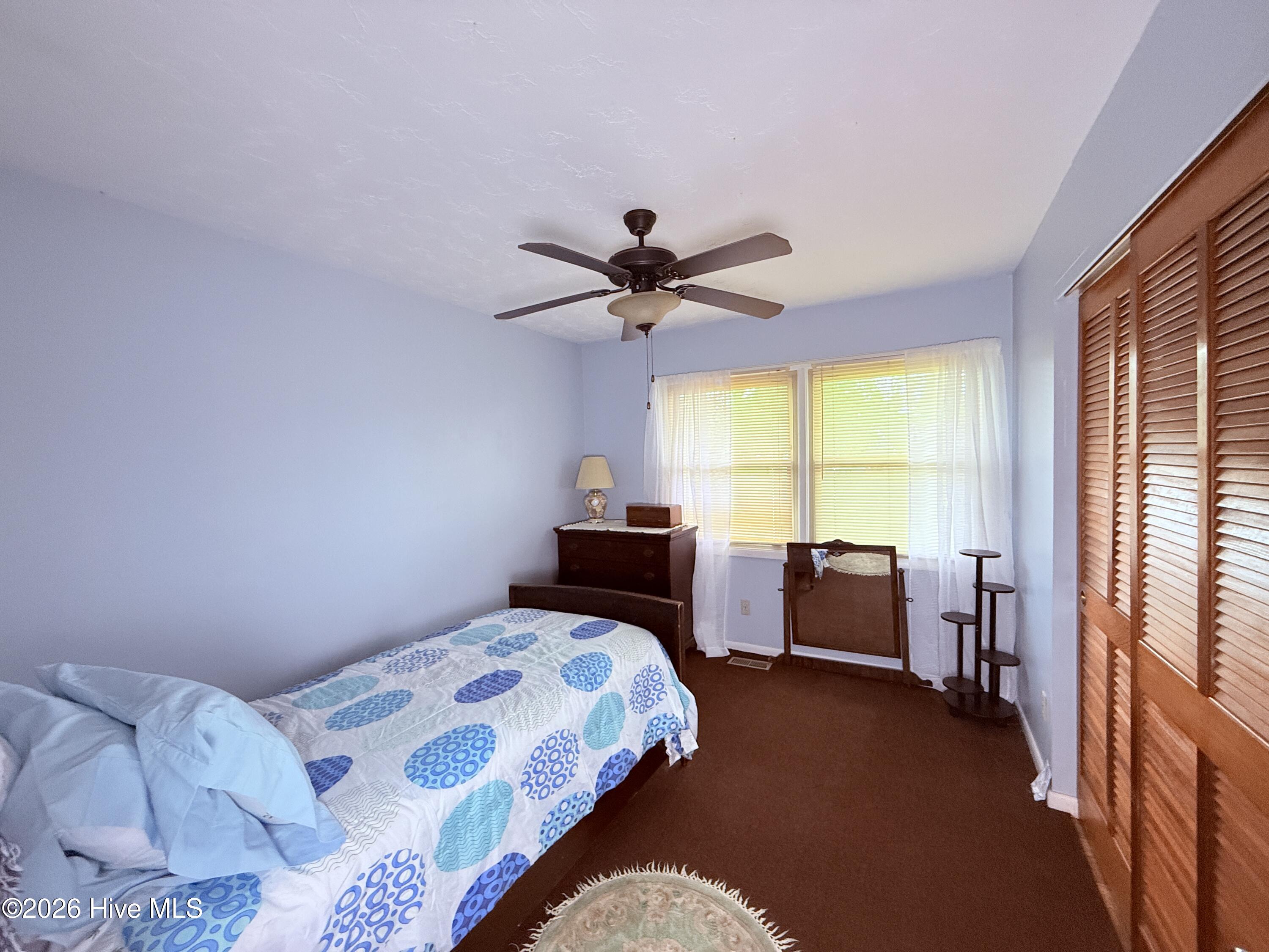 102 Yorkshire Drive Property Photo 11