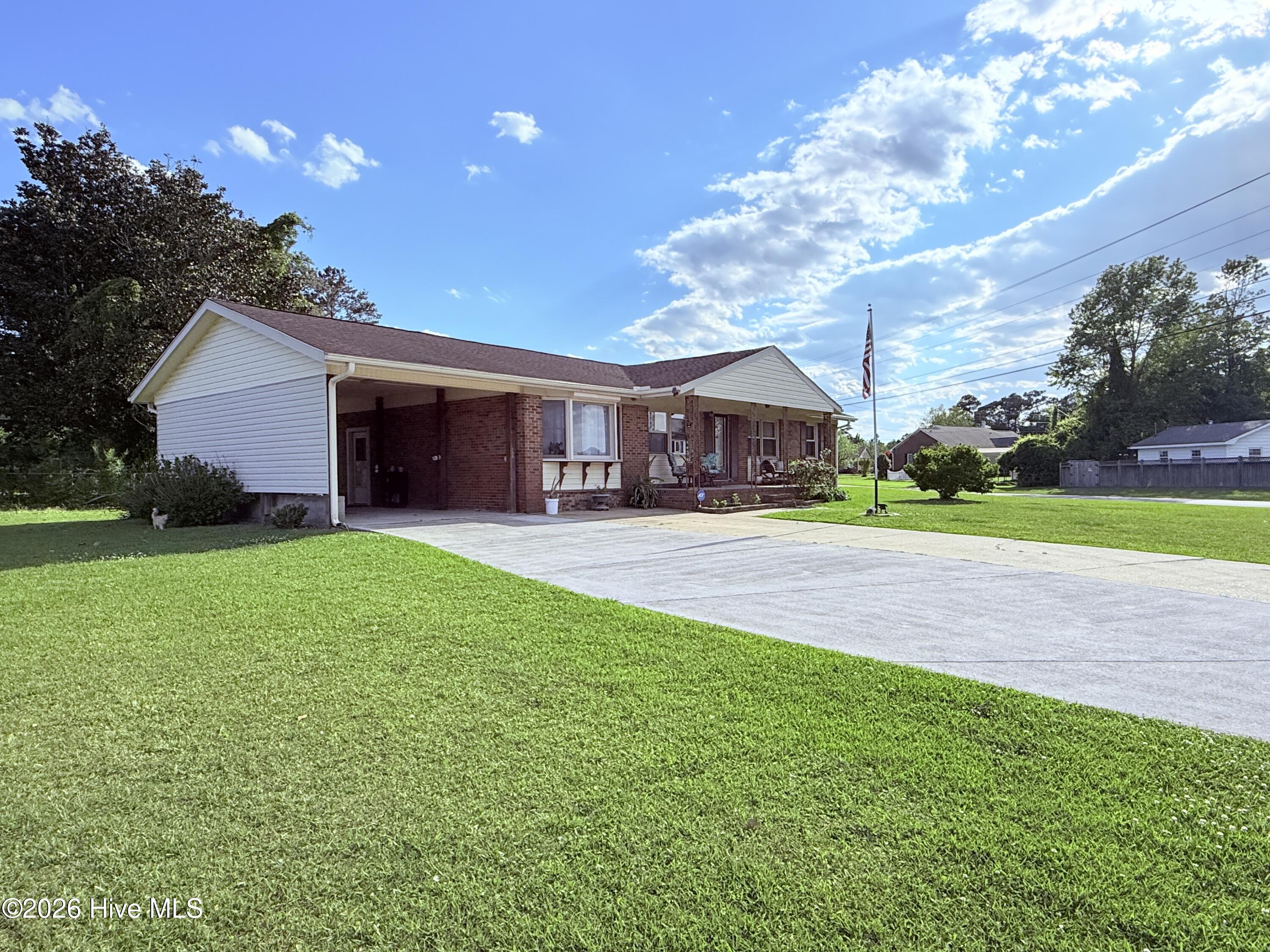 102 Yorkshire Drive Property Photo 19