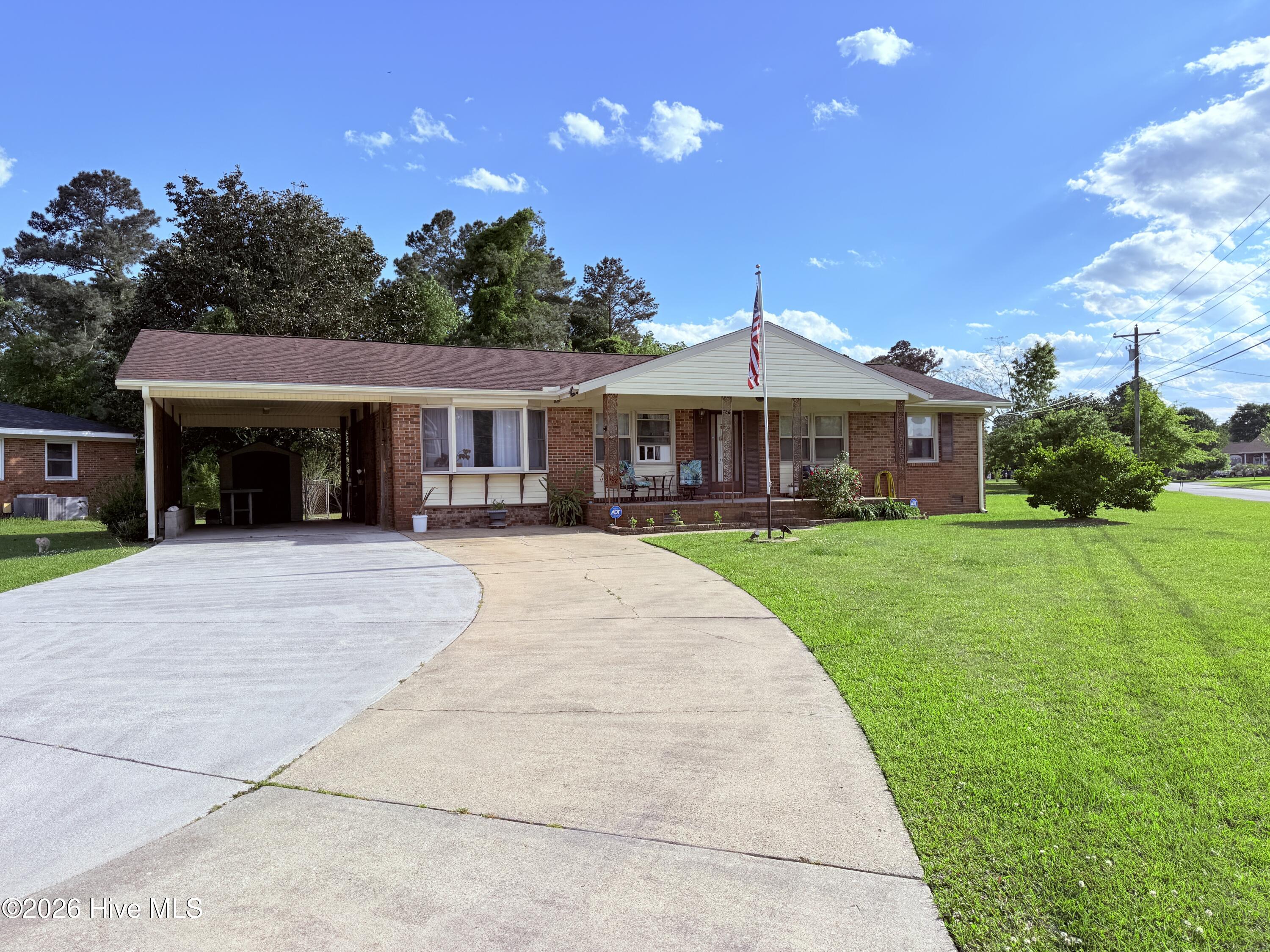 102 Yorkshire Drive Property Photo 20